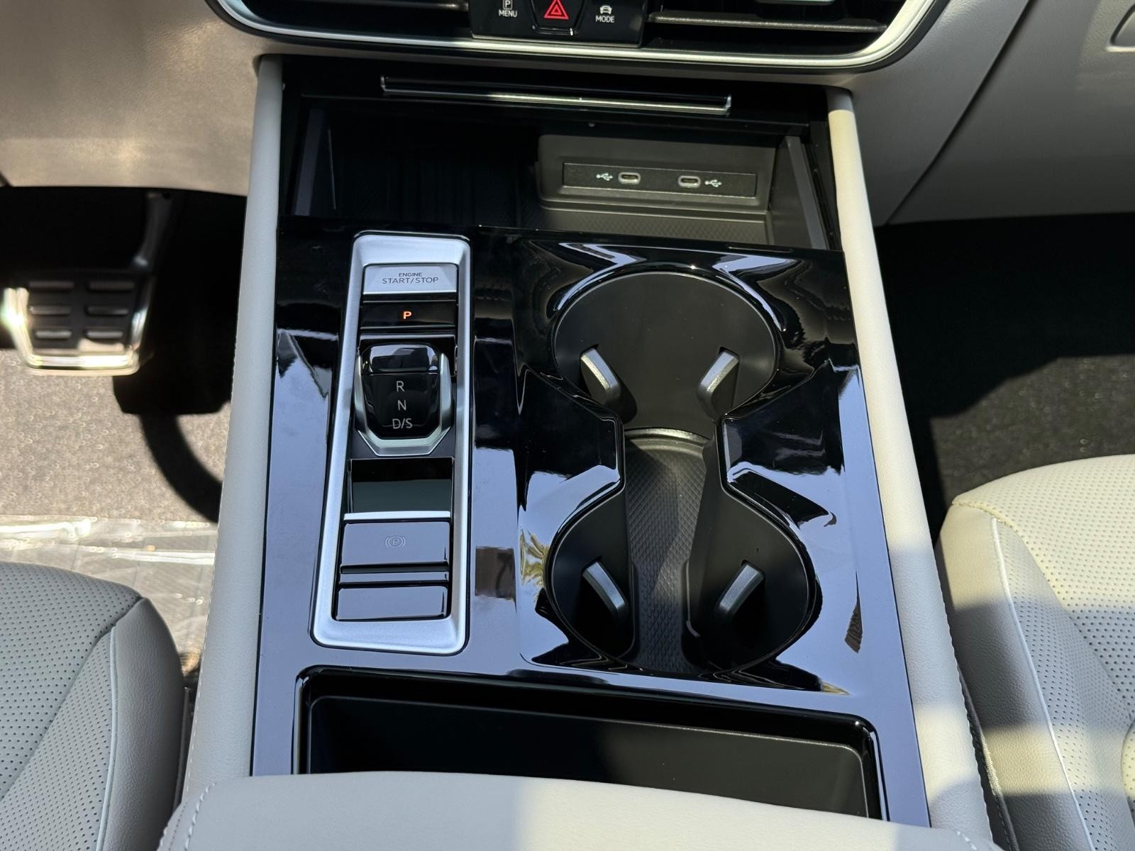 Volkswagen Atlas Vehicle Image 08