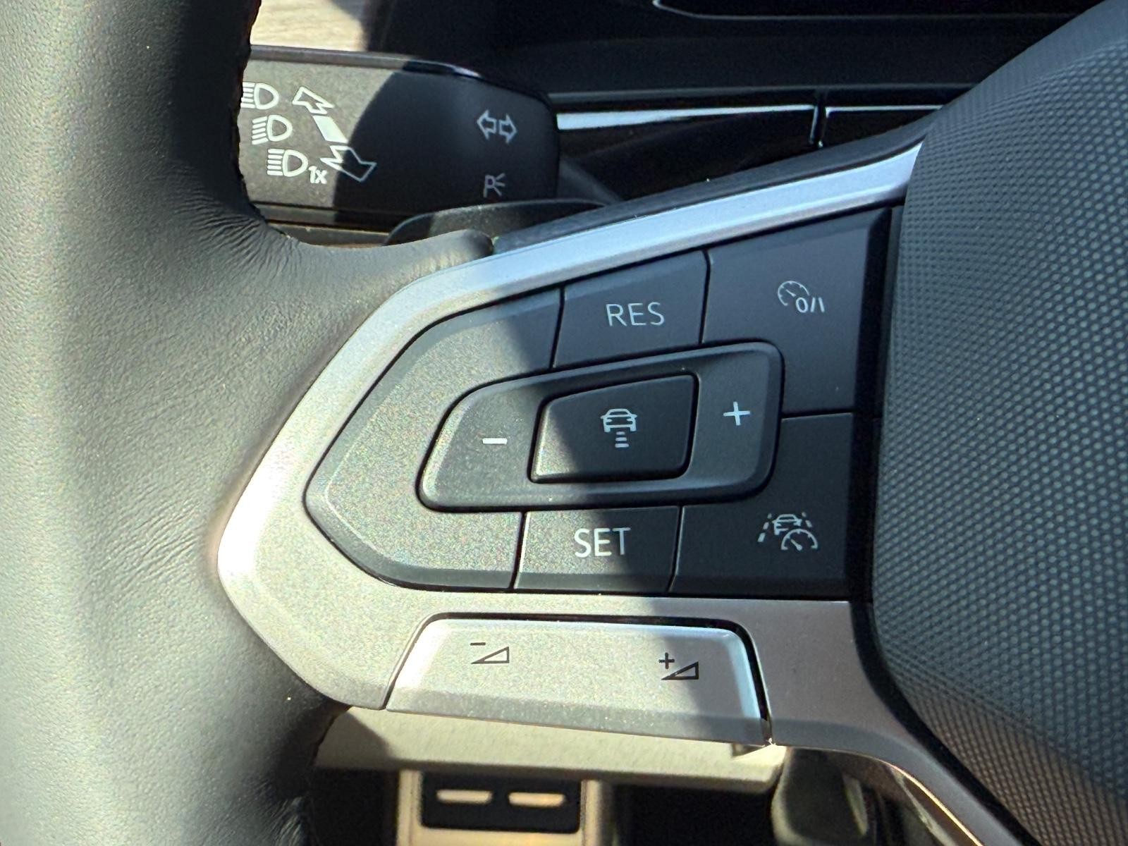 Volkswagen Atlas Vehicle Image 11
