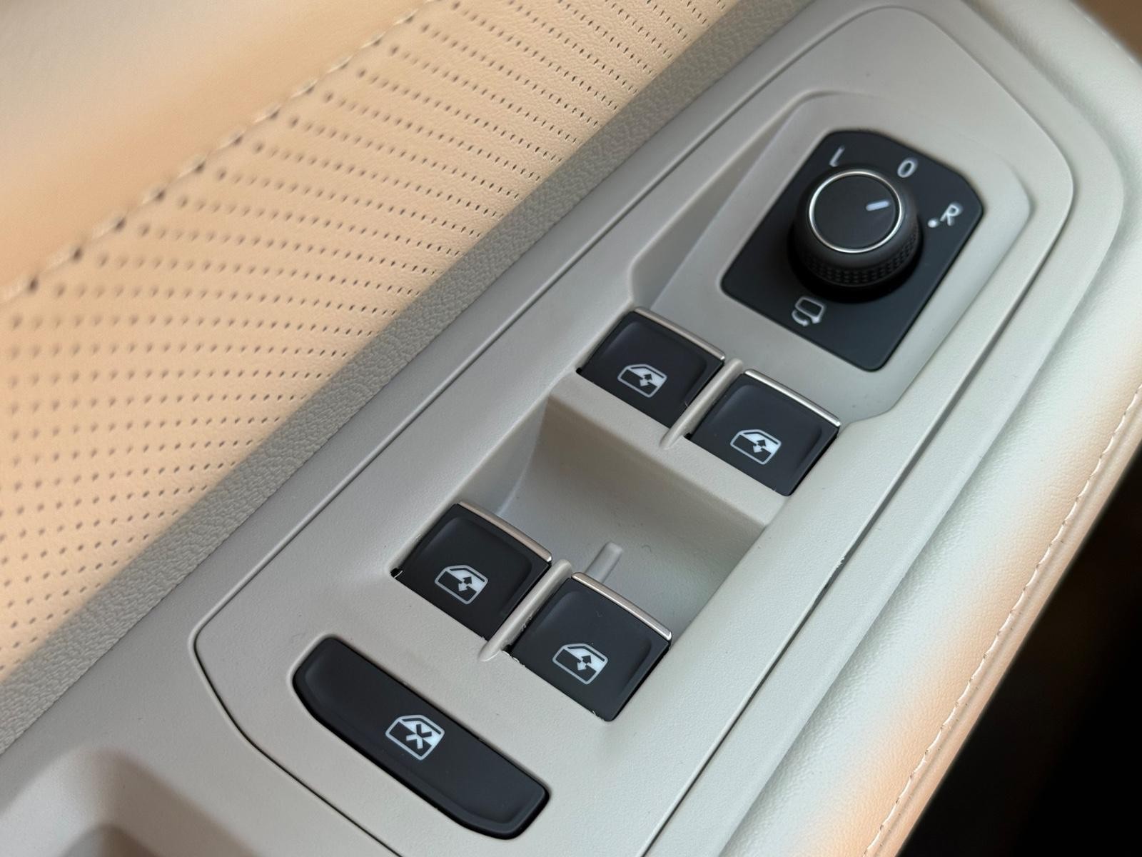 Volkswagen Atlas Vehicle Image 15