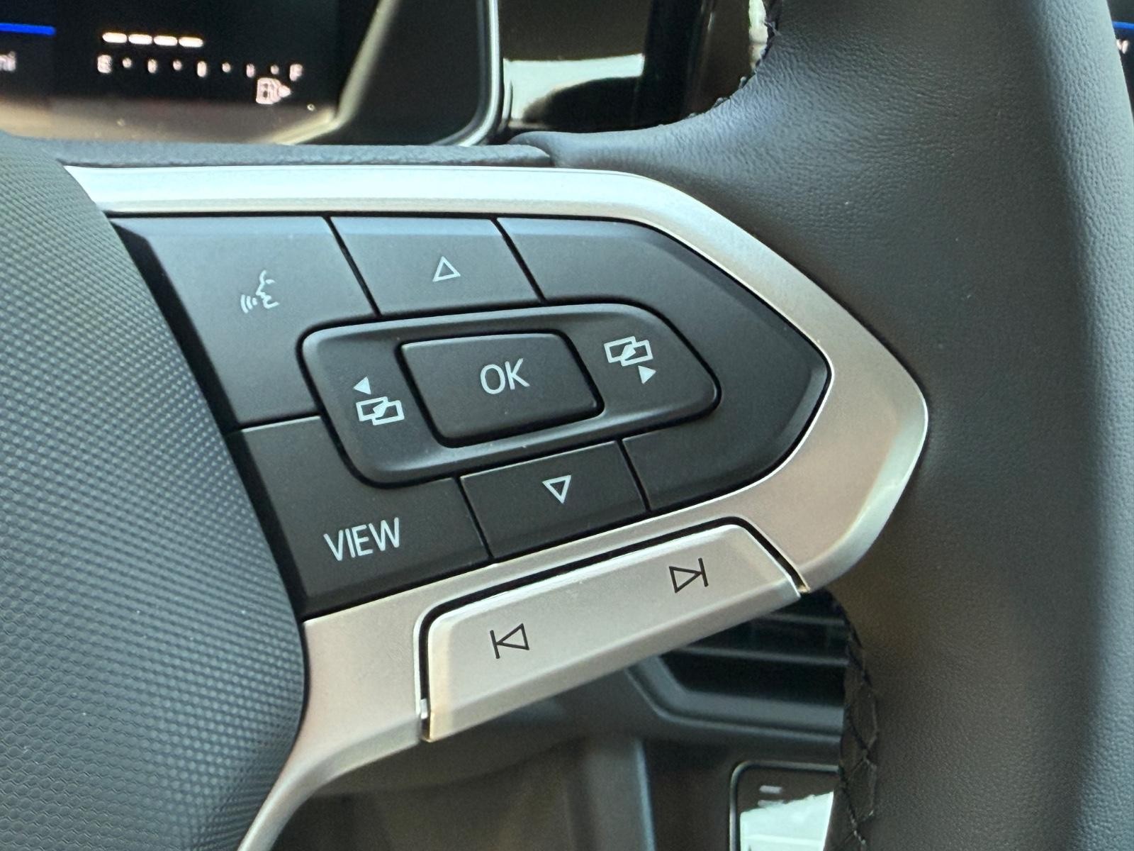 Volkswagen Jetta Vehicle Image 12