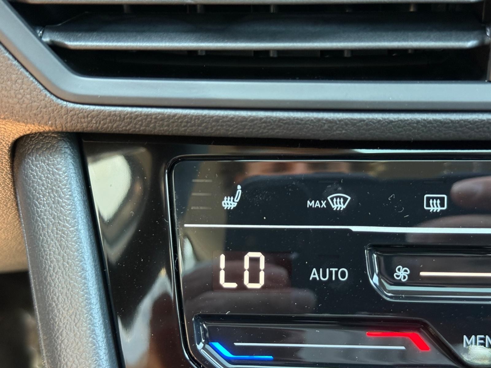 Volkswagen Jetta Vehicle Image 14