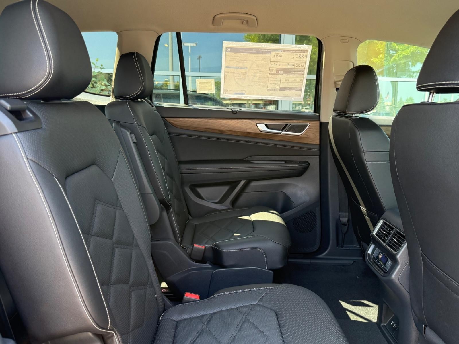 Volkswagen Atlas Vehicle Image 06