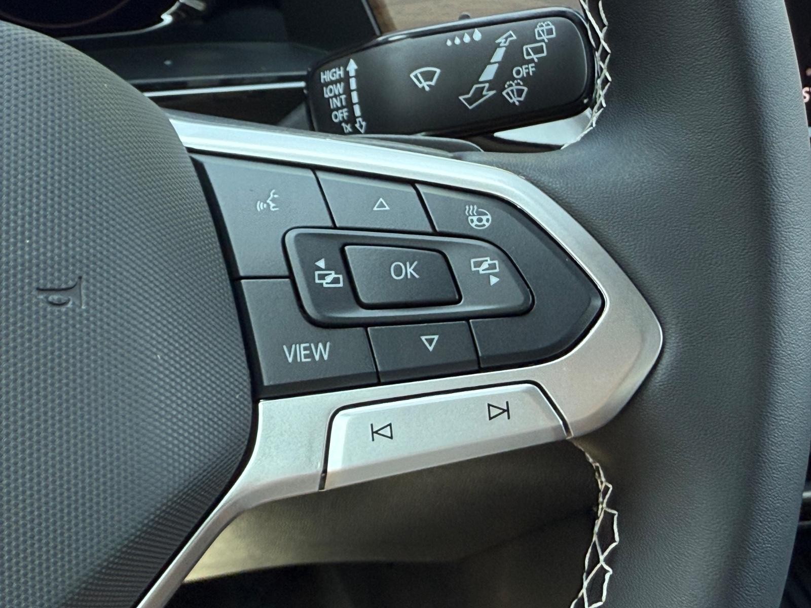 Volkswagen Atlas Vehicle Image 13