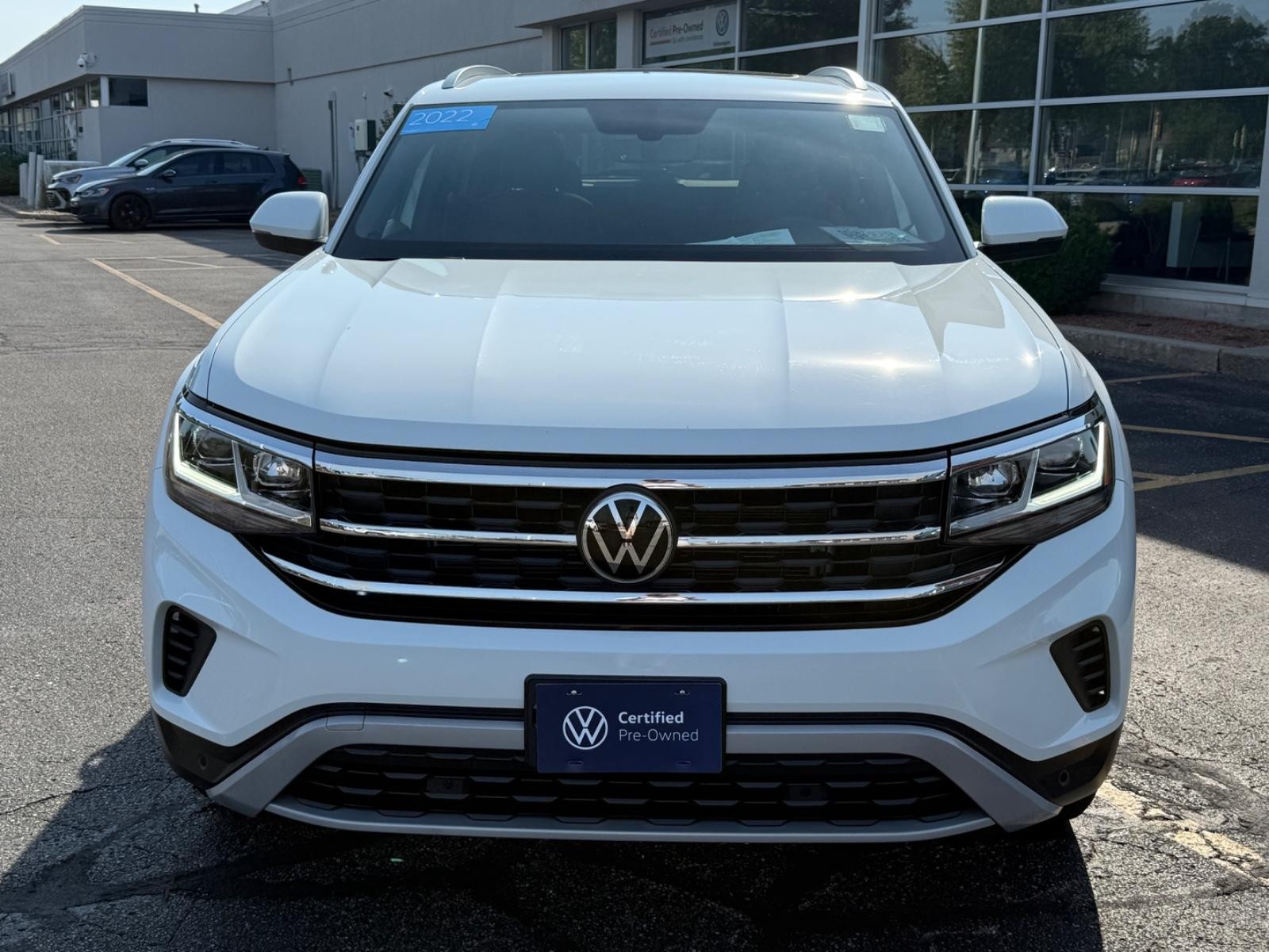 Volkswagen Atlas Cross Sport Vehicle Image 09