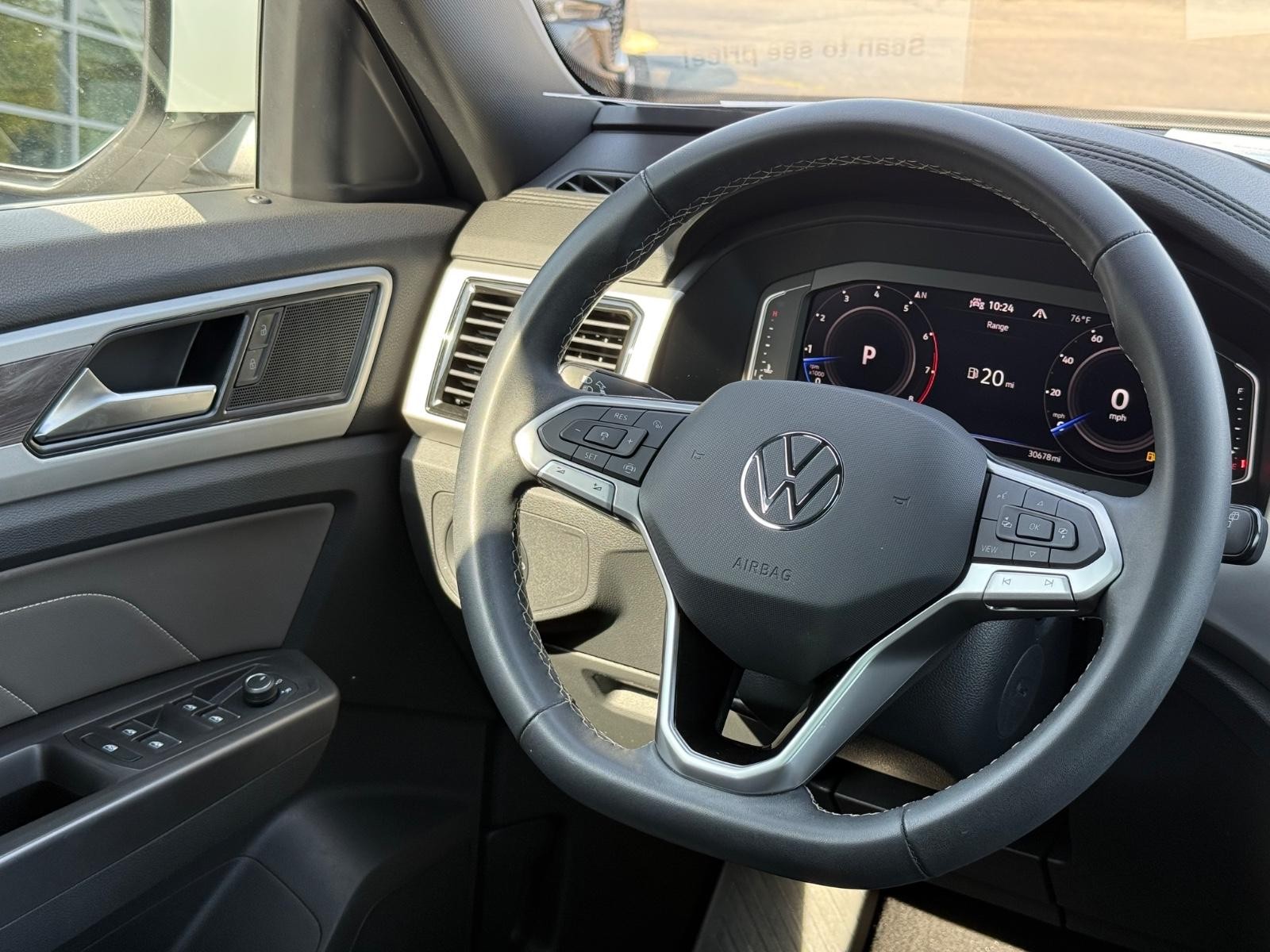 Volkswagen Atlas Cross Sport Vehicle Image 14