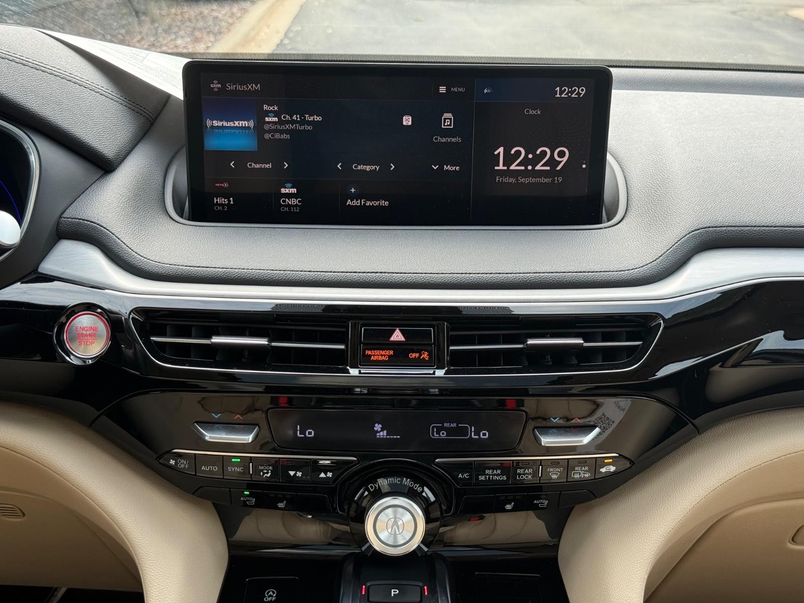 Acura MDX Vehicle Image 12