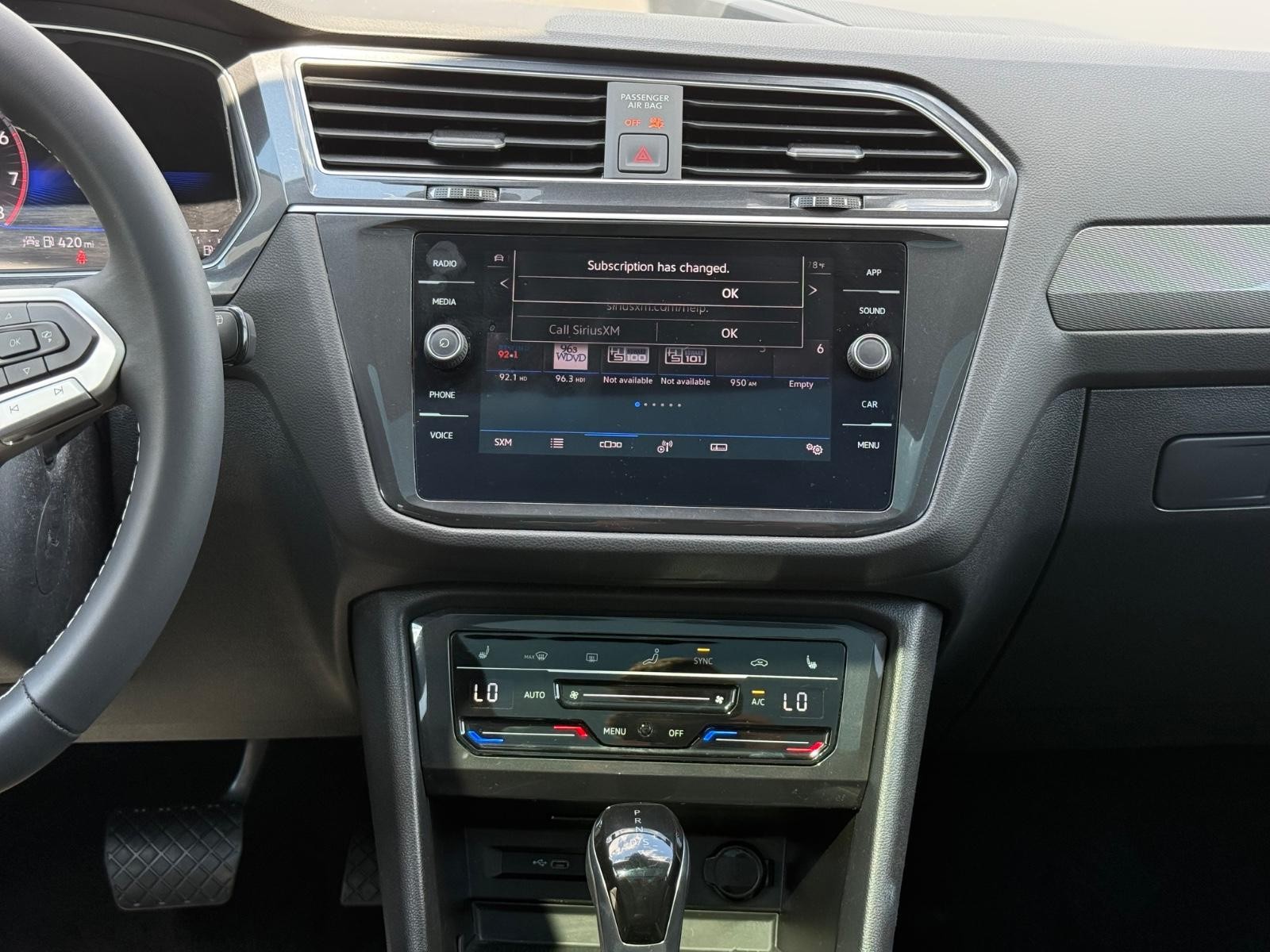 Volkswagen Tiguan Vehicle Image 12