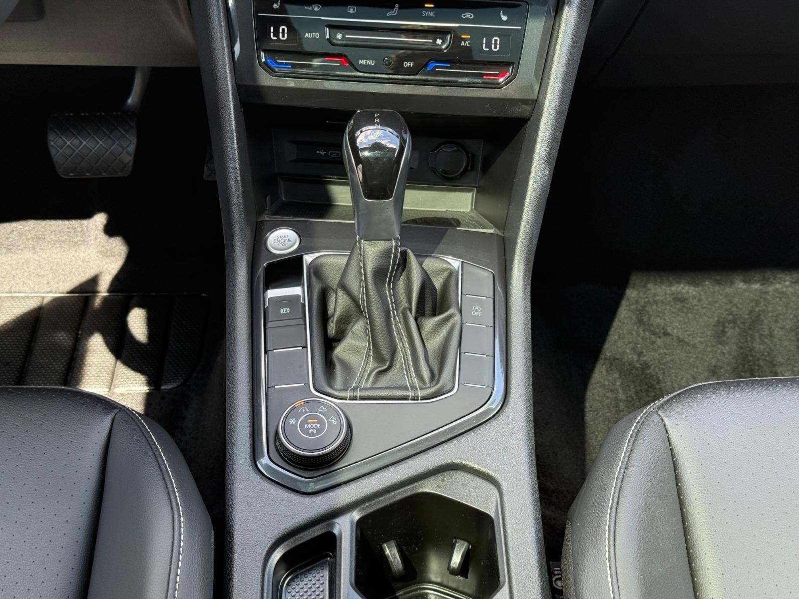 Volkswagen Tiguan Vehicle Image 13