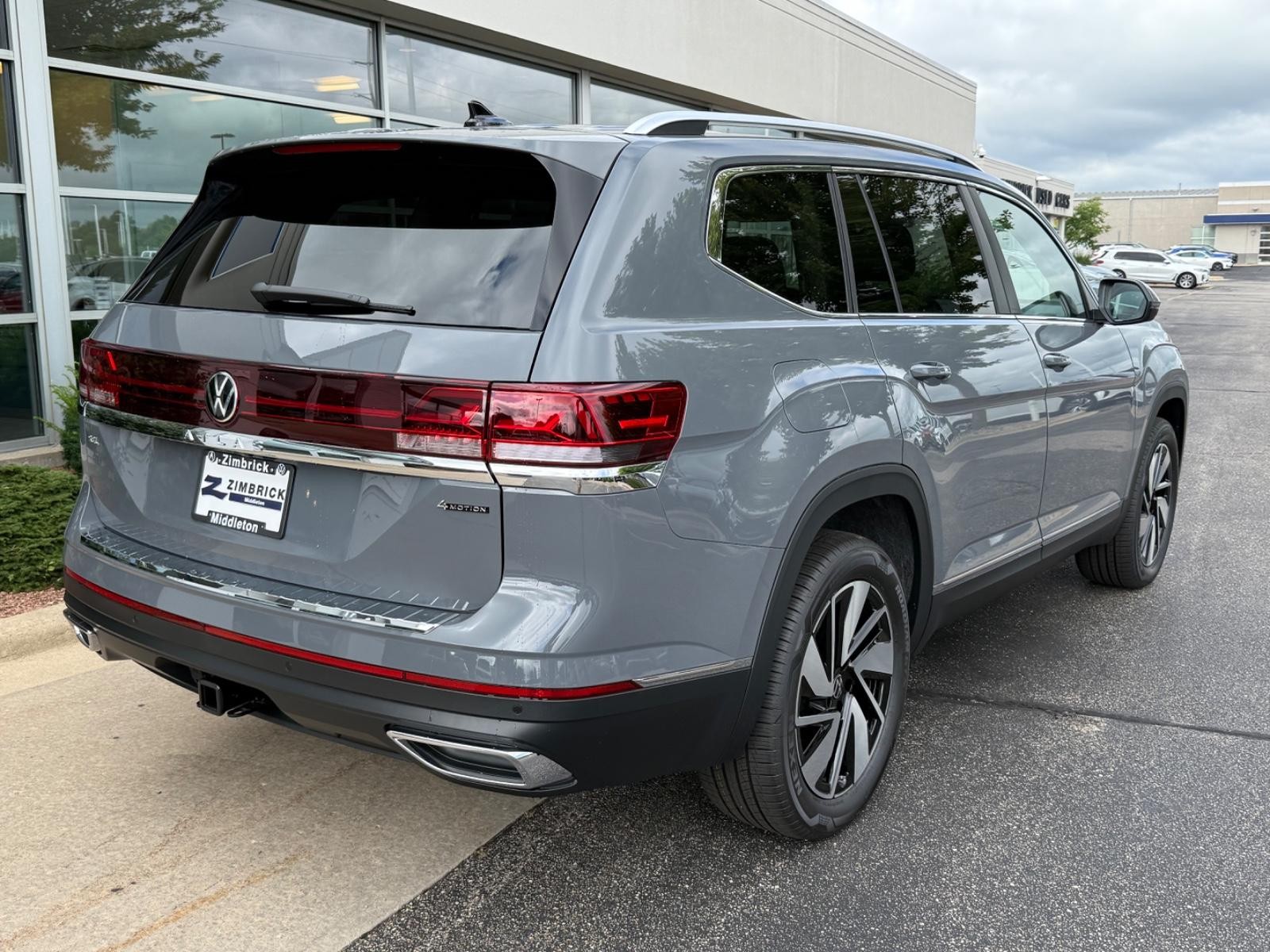 Volkswagen Atlas Vehicle Image 03