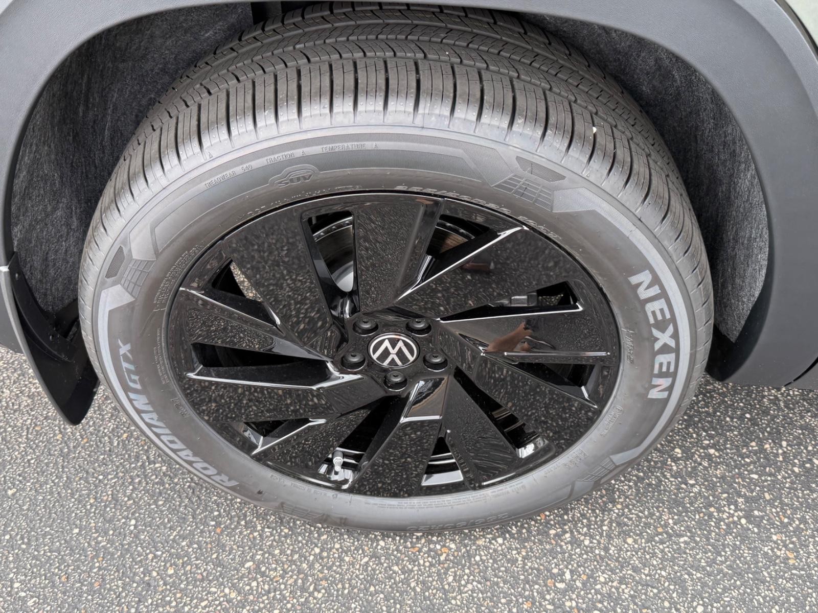 Volkswagen Atlas Vehicle Image 04