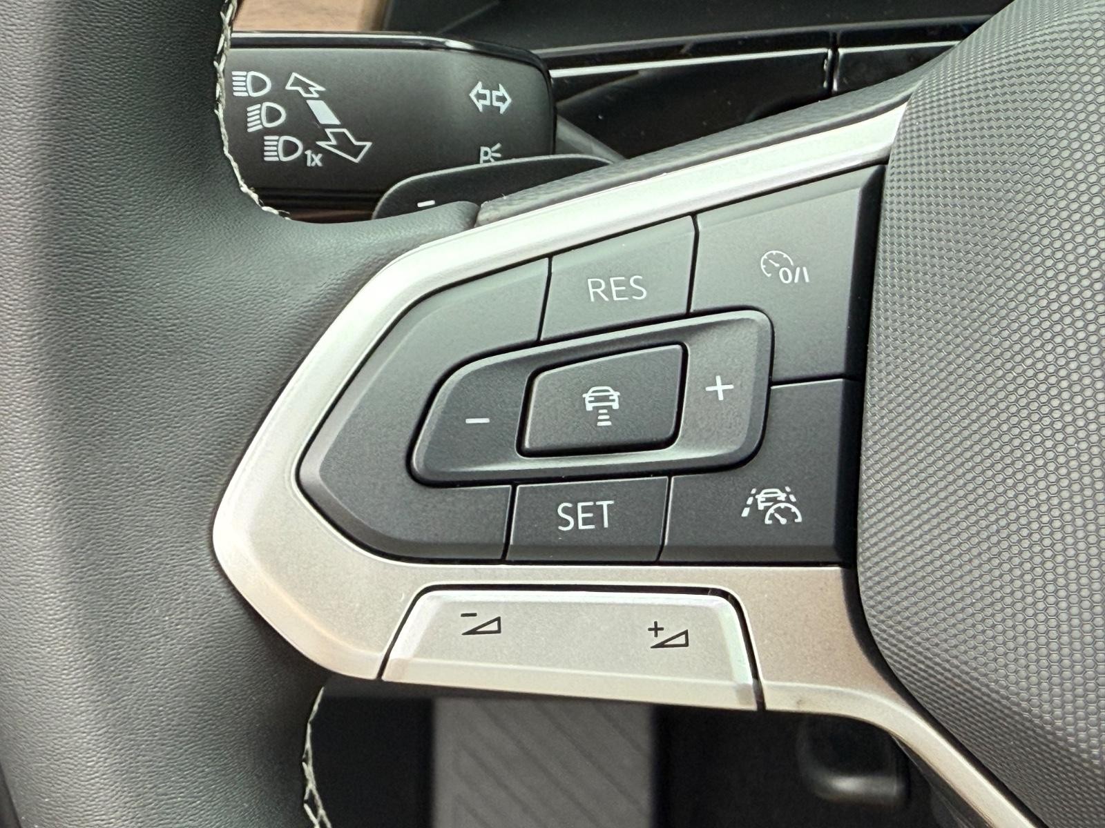 Volkswagen Atlas Vehicle Image 12