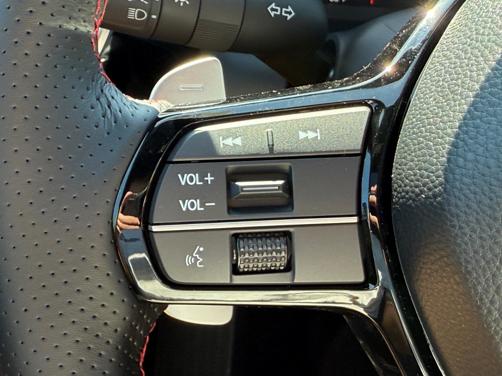Acura ADX Vehicle Image 11