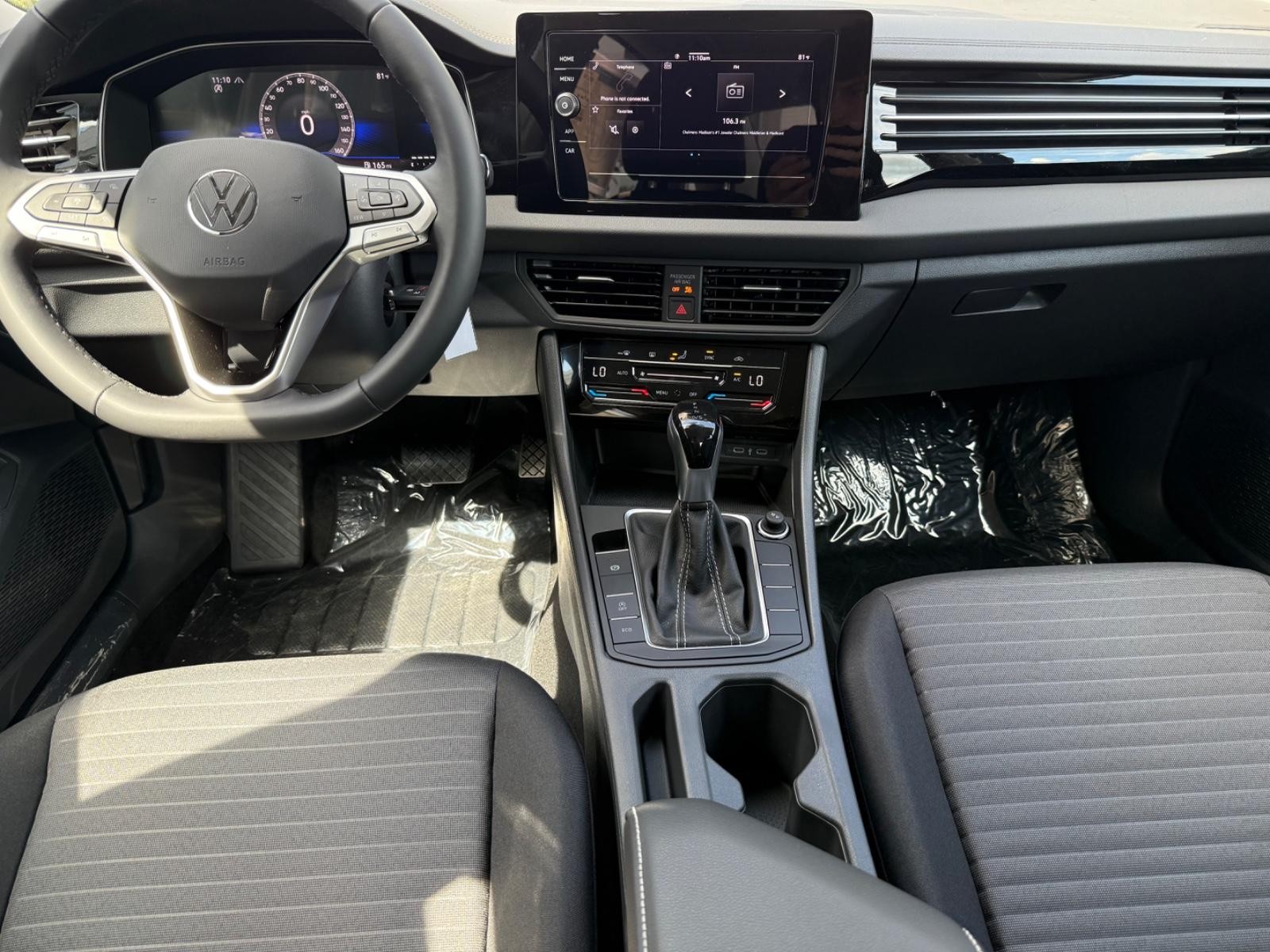 Volkswagen Jetta Vehicle Image 06