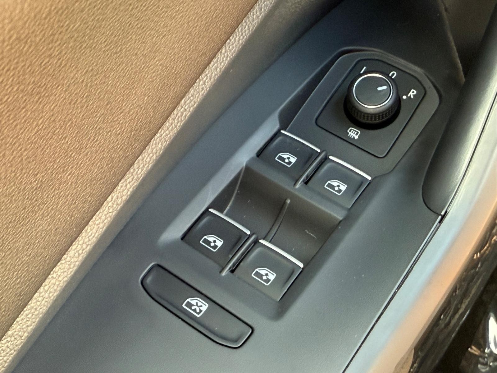 Volkswagen Jetta Vehicle Image 14