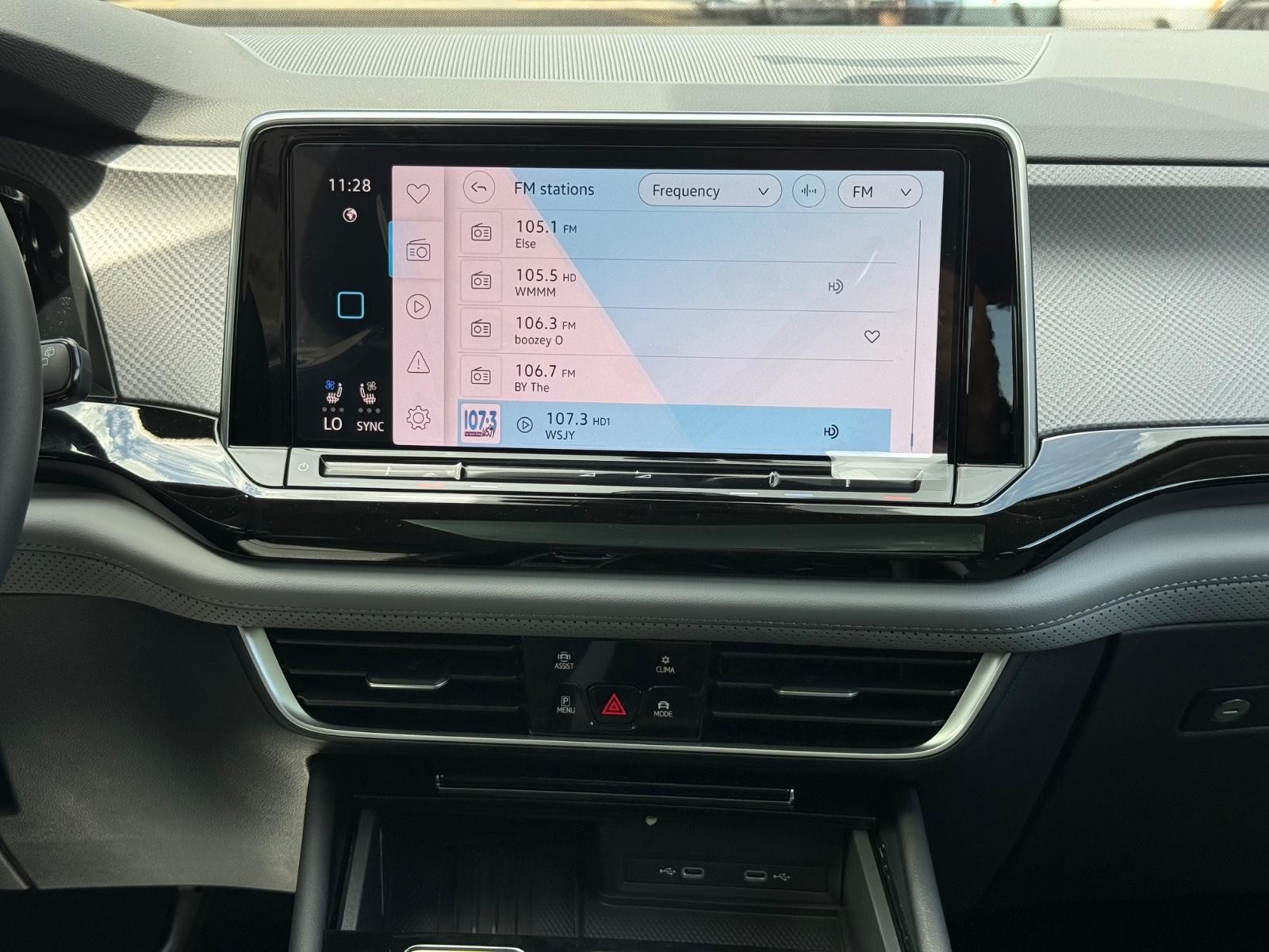 Volkswagen Atlas Vehicle Image 08