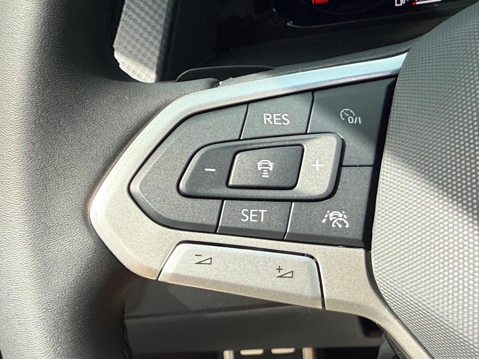 Volkswagen Atlas Vehicle Image 12