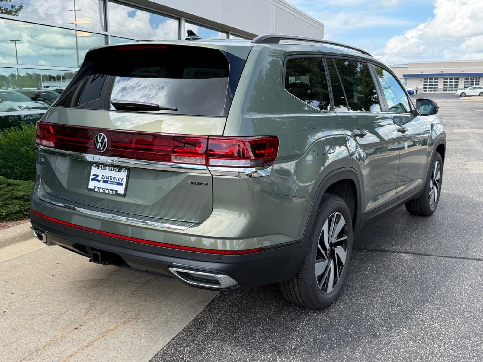 Volkswagen Atlas Vehicle Image 03