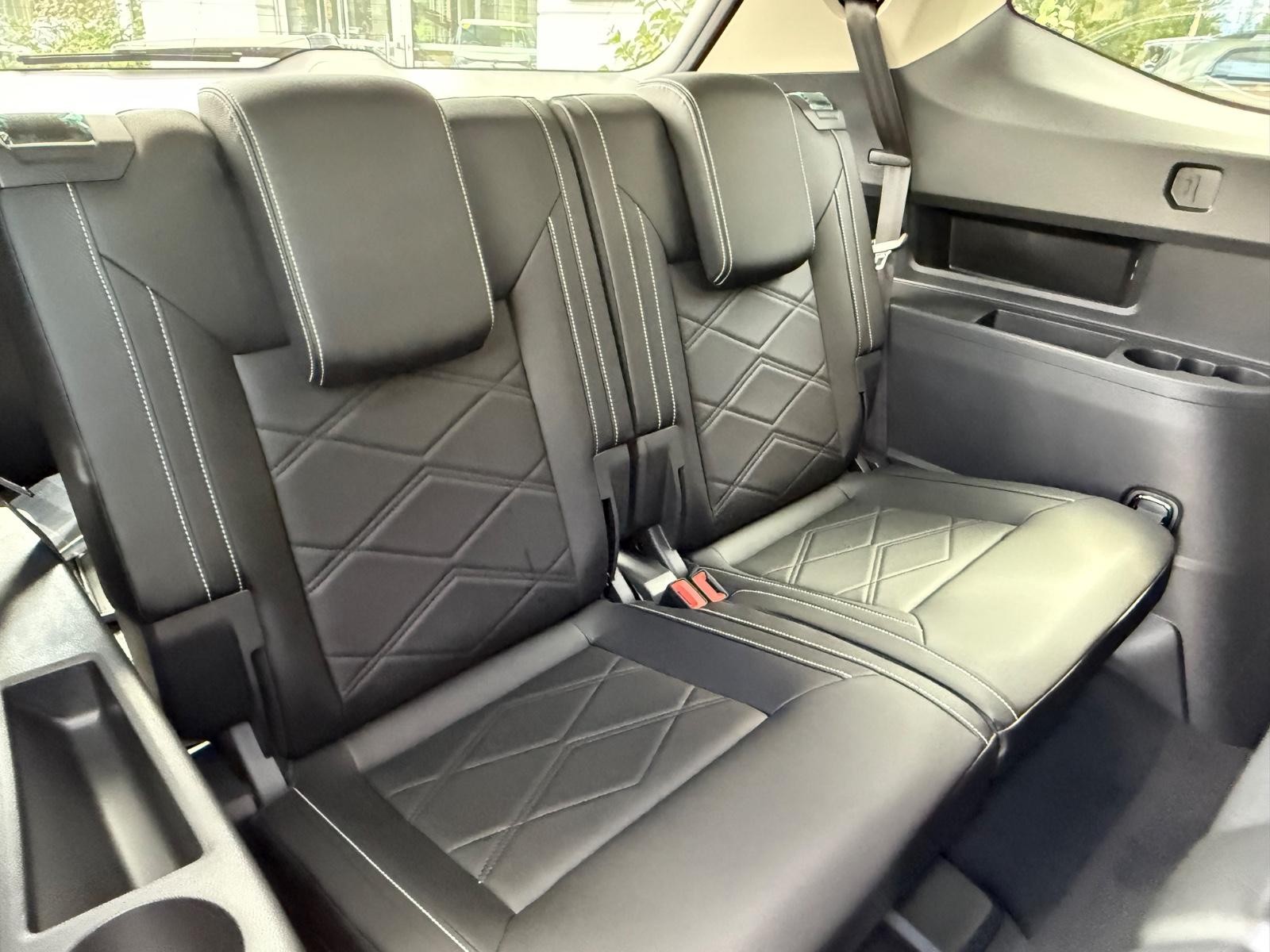Volkswagen Atlas Vehicle Image 05
