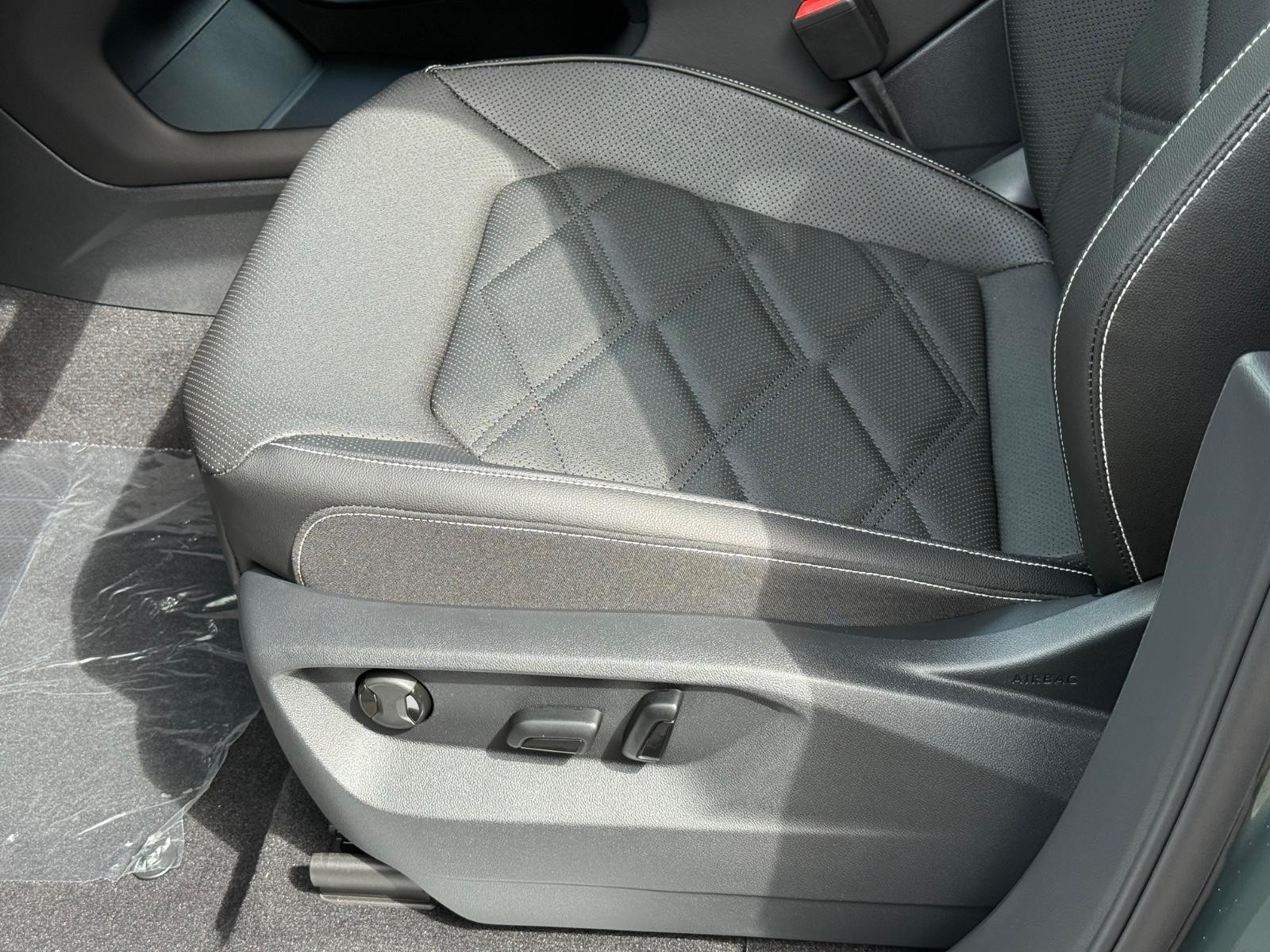 Volkswagen Atlas Vehicle Image 17