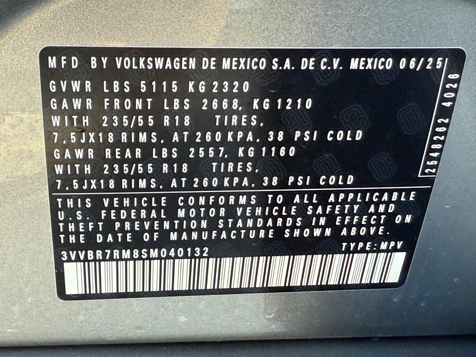 Volkswagen Tiguan Vehicle Image 17