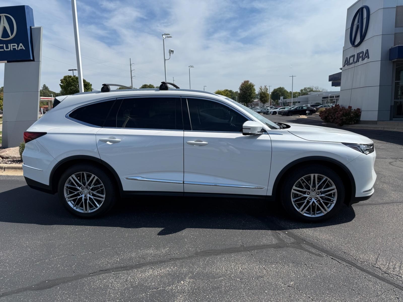 Acura MDX Vehicle Image 02