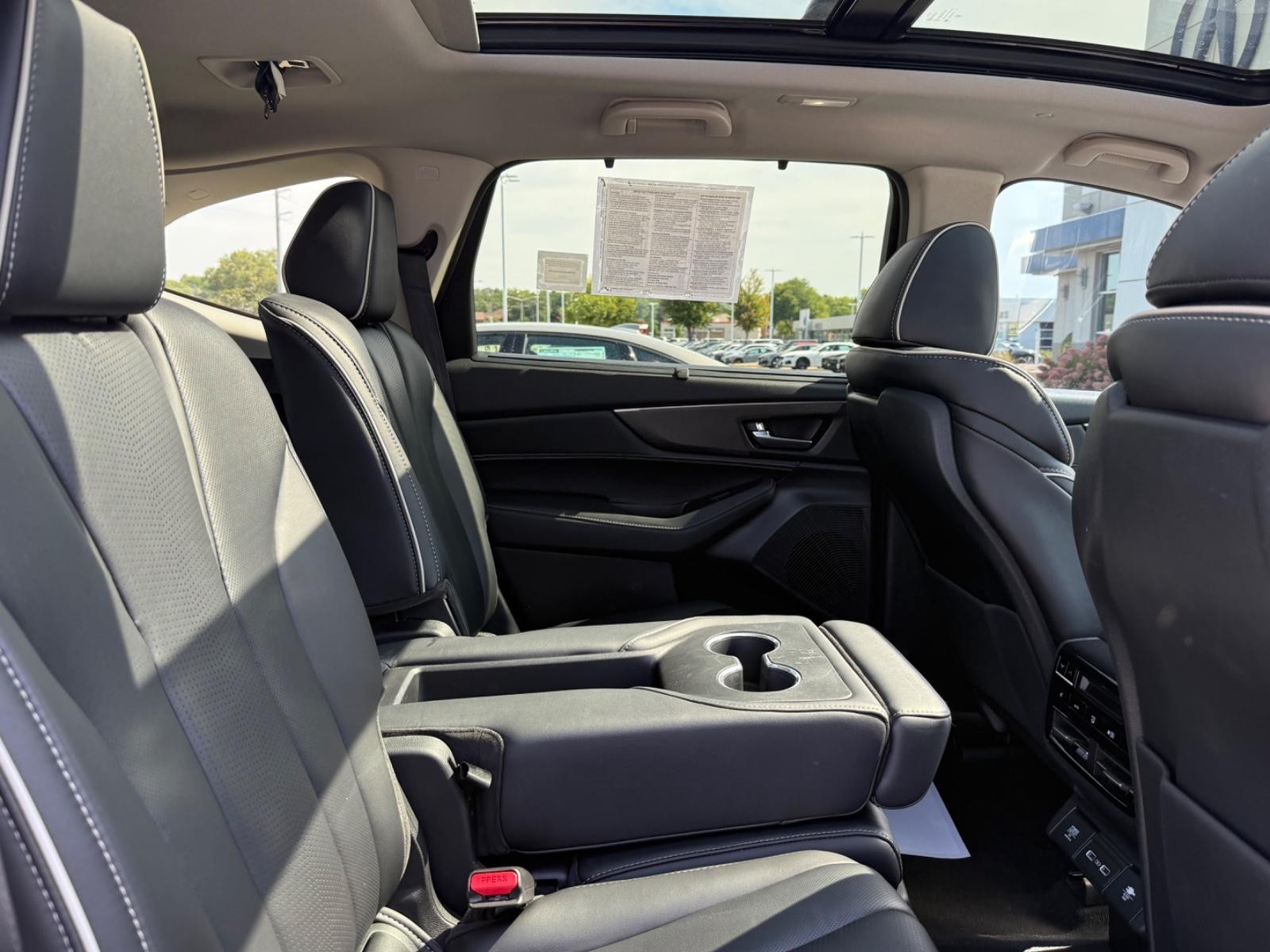 Acura MDX Vehicle Image 05