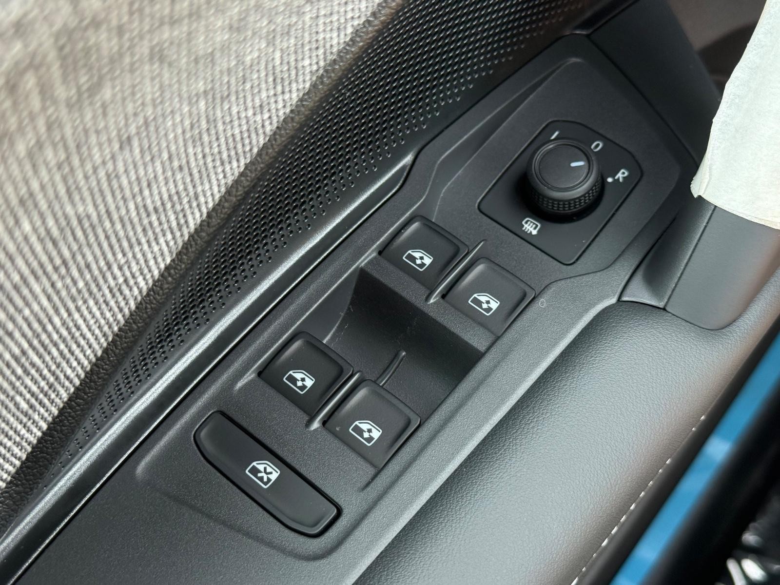Volkswagen Tiguan Vehicle Image 15