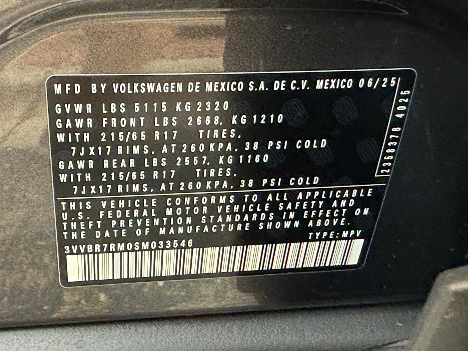 Volkswagen Tiguan Vehicle Image 17