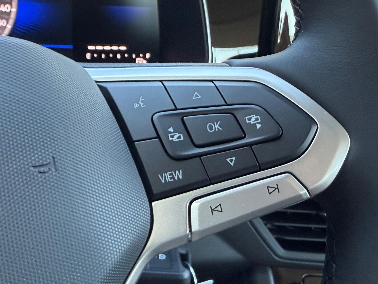 Volkswagen Jetta Vehicle Image 12