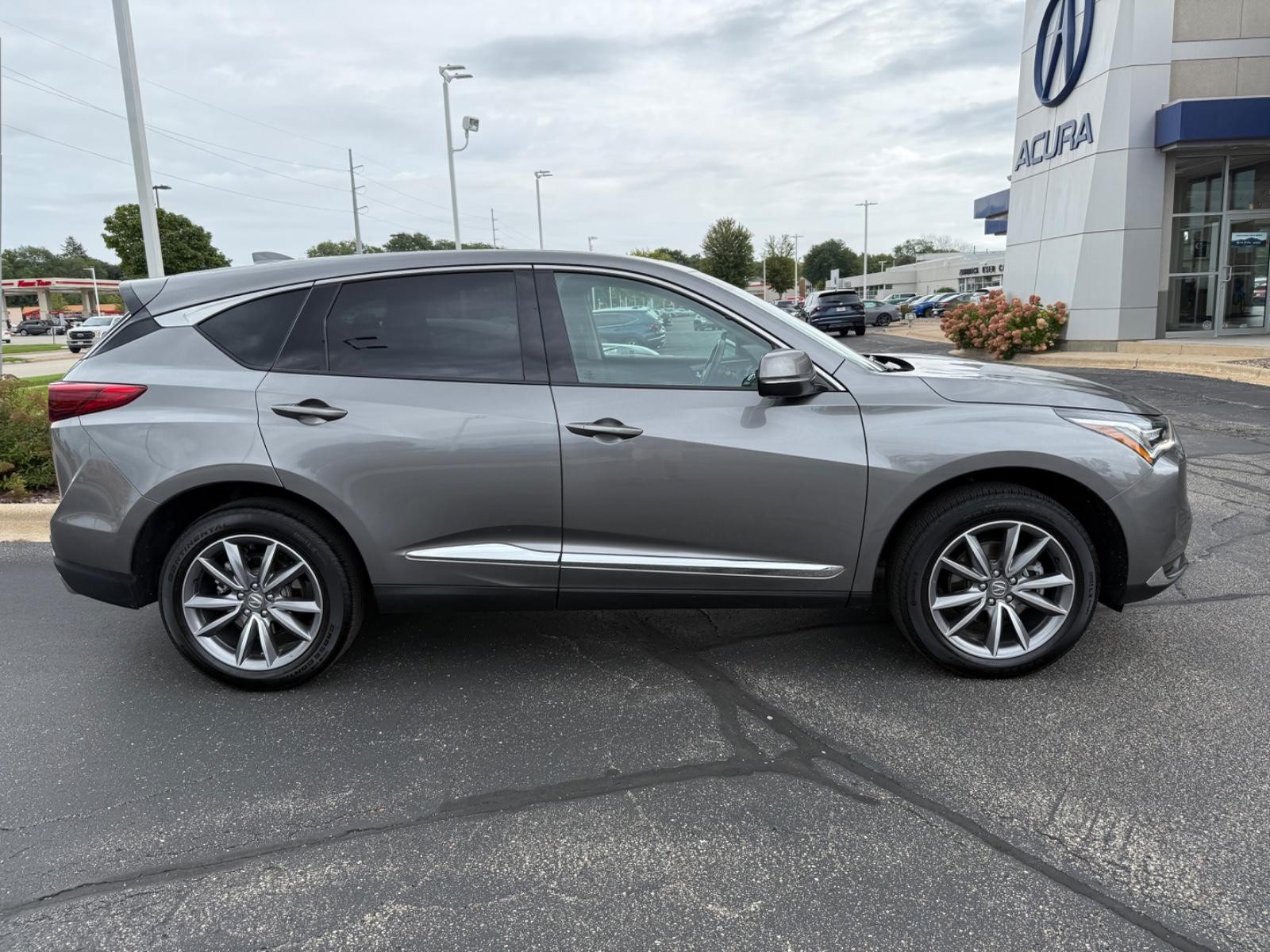 Acura RDX Vehicle Image 02