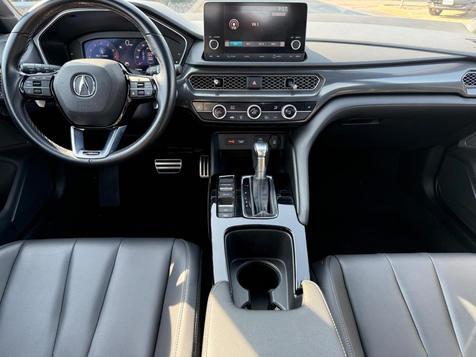 Acura Integra Vehicle Image 10