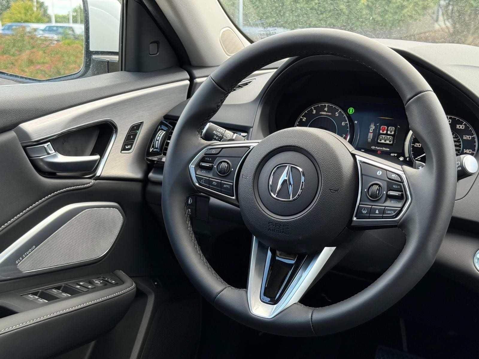 Acura RDX Vehicle Image 09