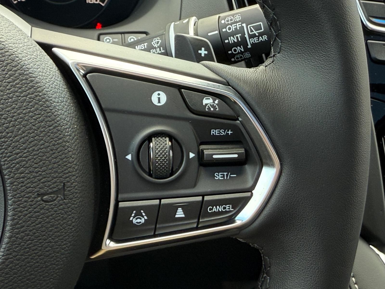 Acura RDX Vehicle Image 12