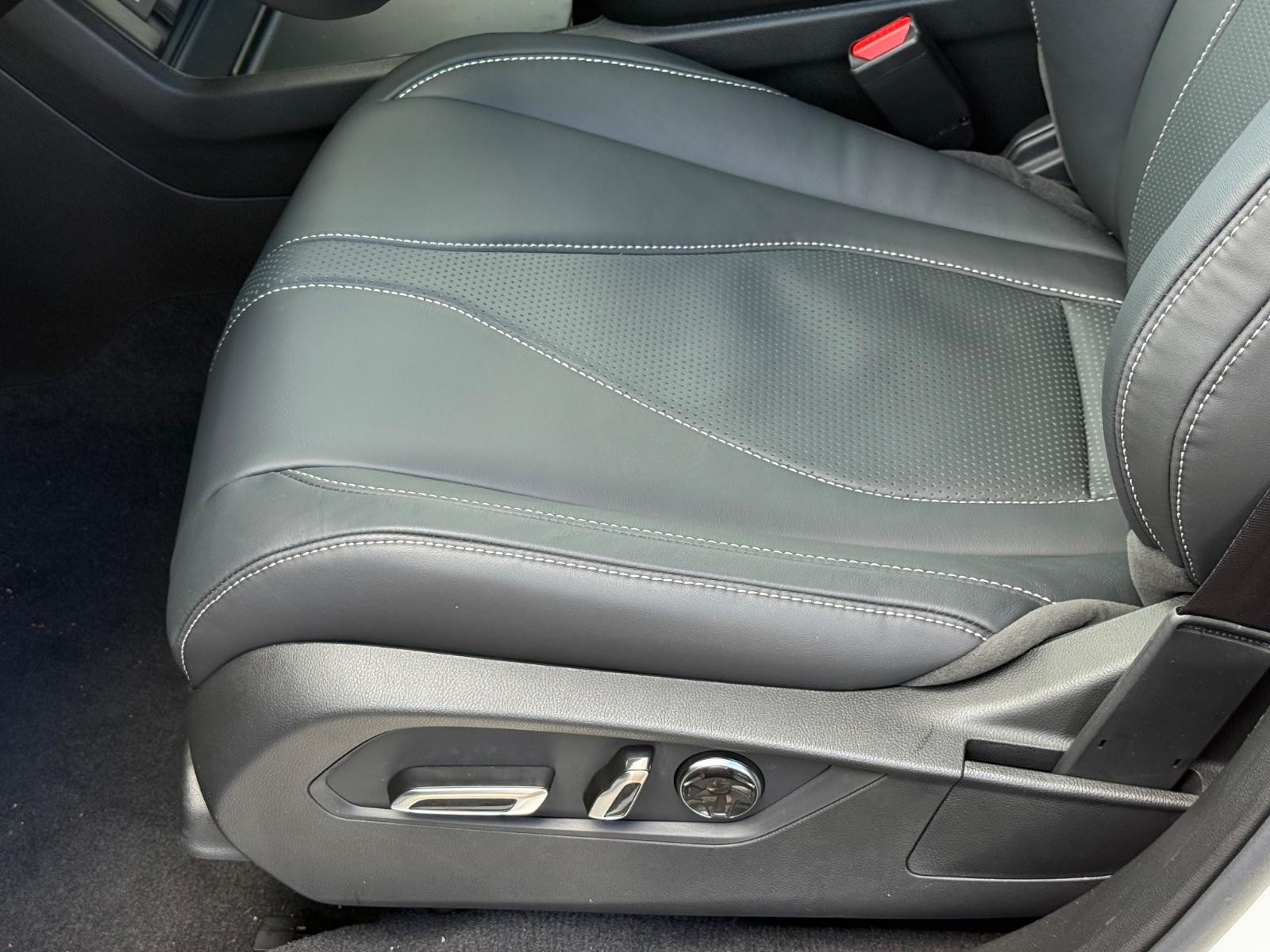 Acura RDX Vehicle Image 17