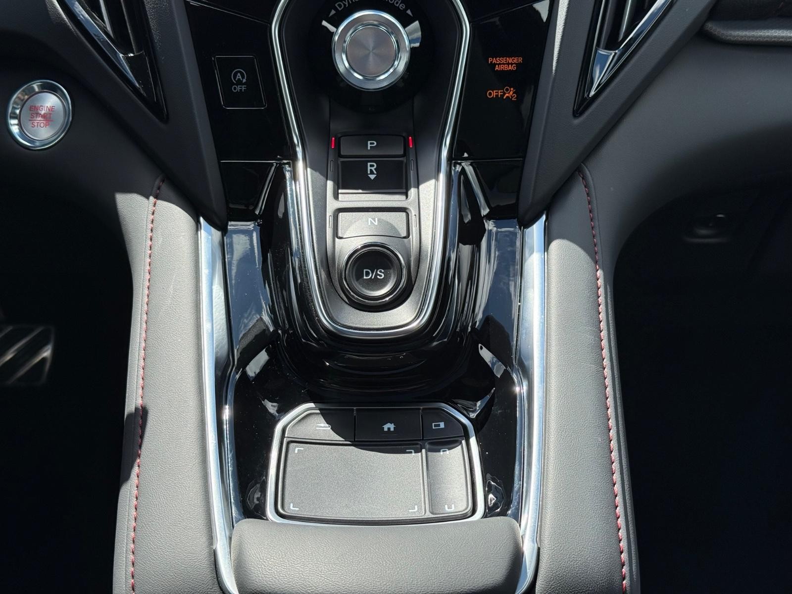 Acura RDX Vehicle Image 13