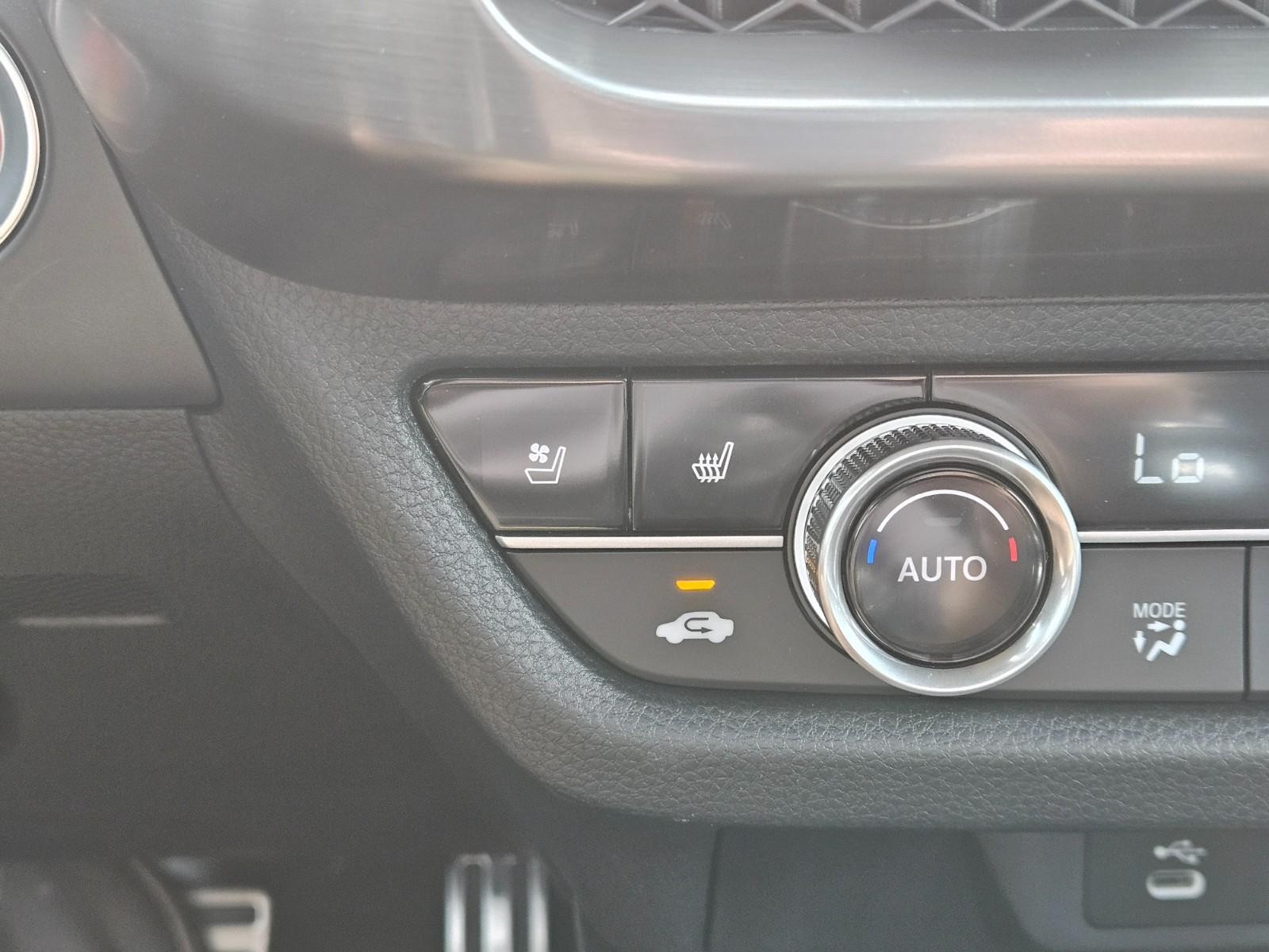 Acura ADX Vehicle Image 13