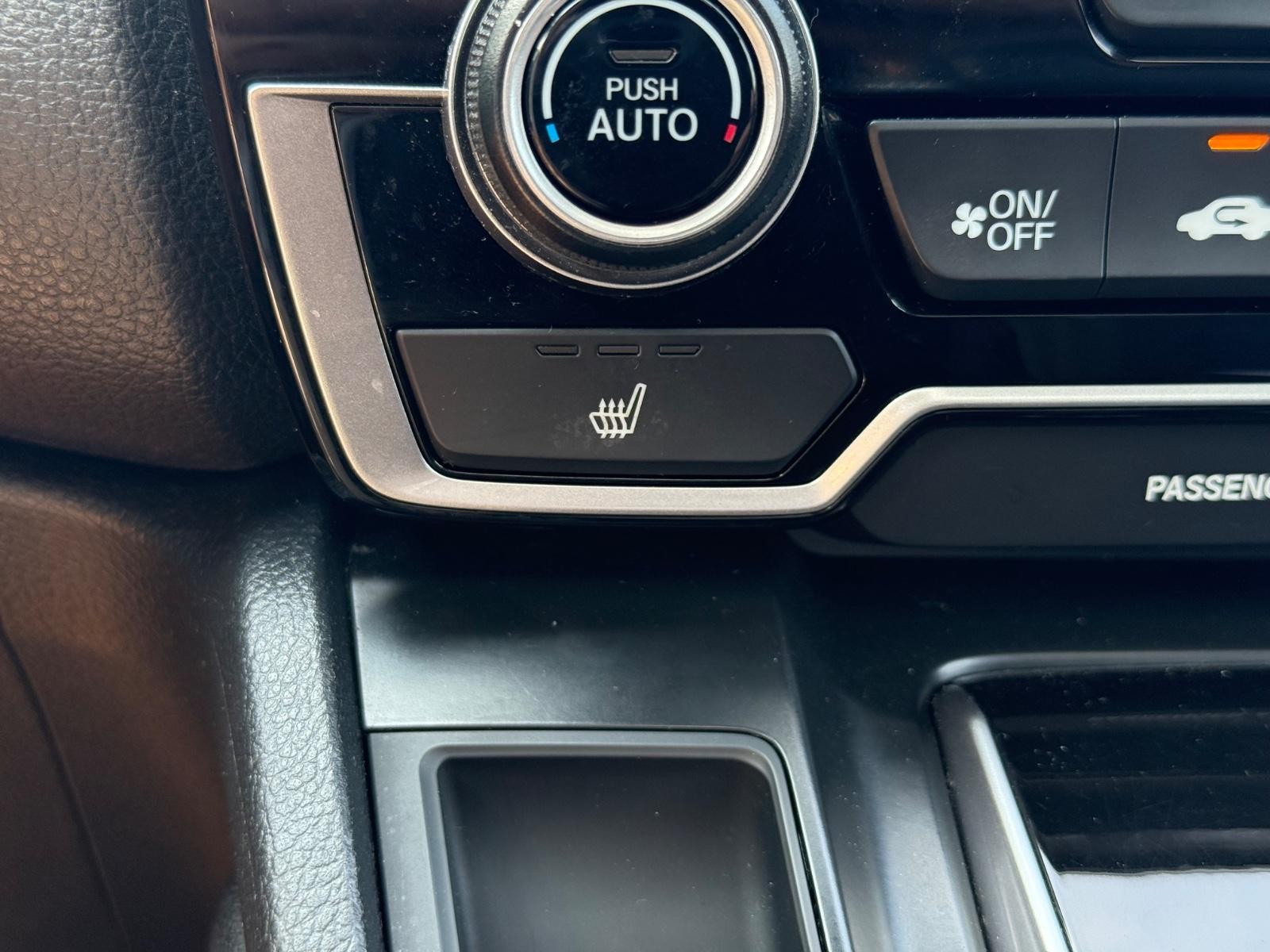 Honda CR-V Vehicle Image 21