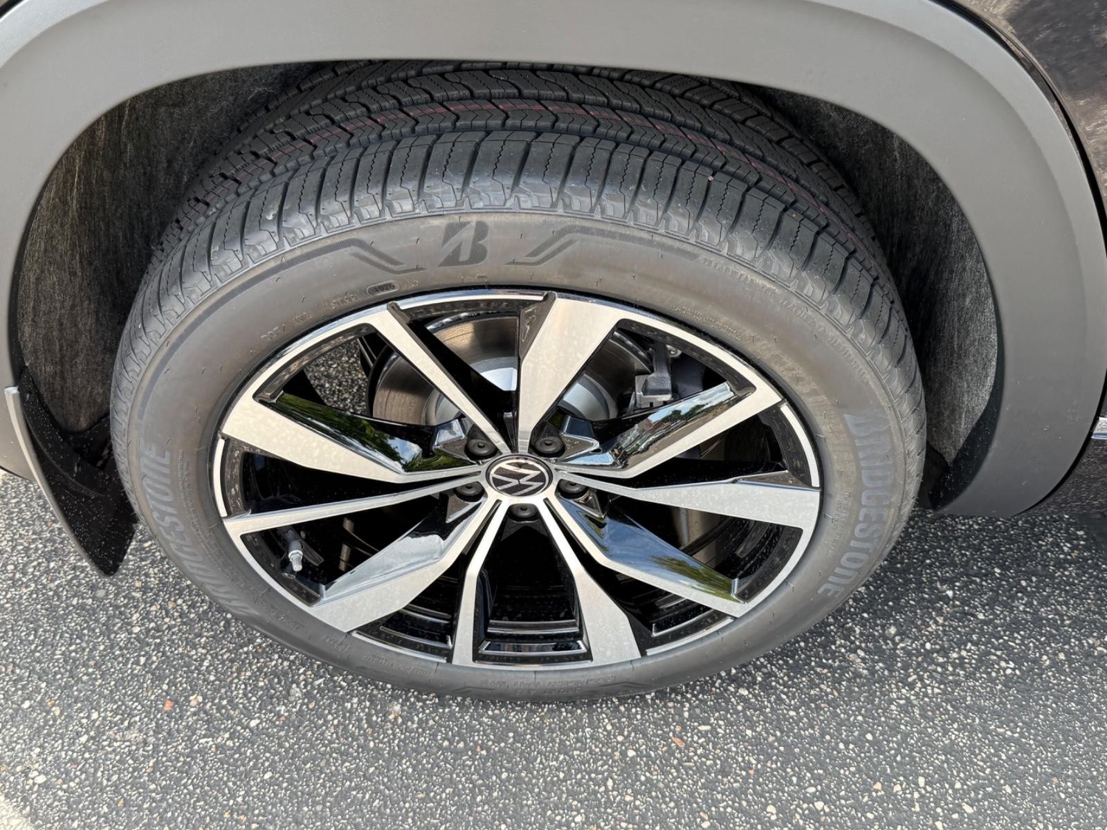 Volkswagen Atlas Vehicle Image 04