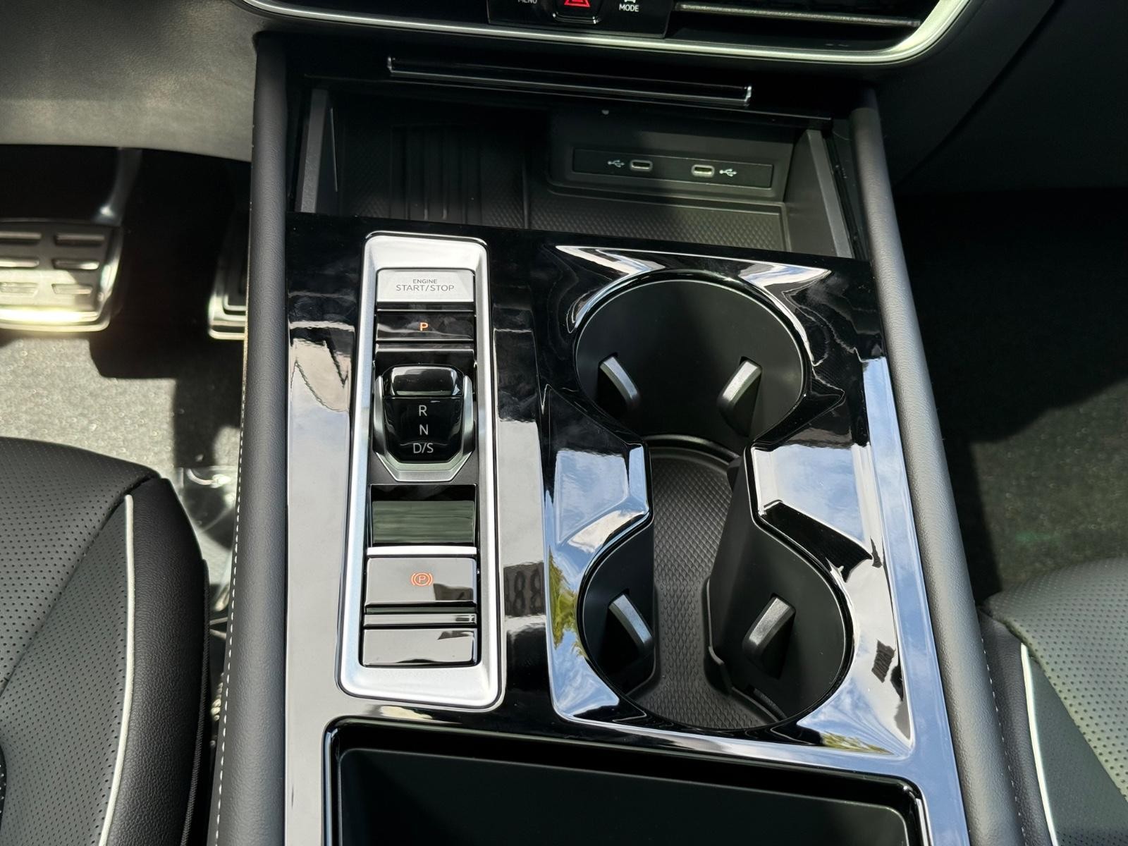Volkswagen Atlas Vehicle Image 09