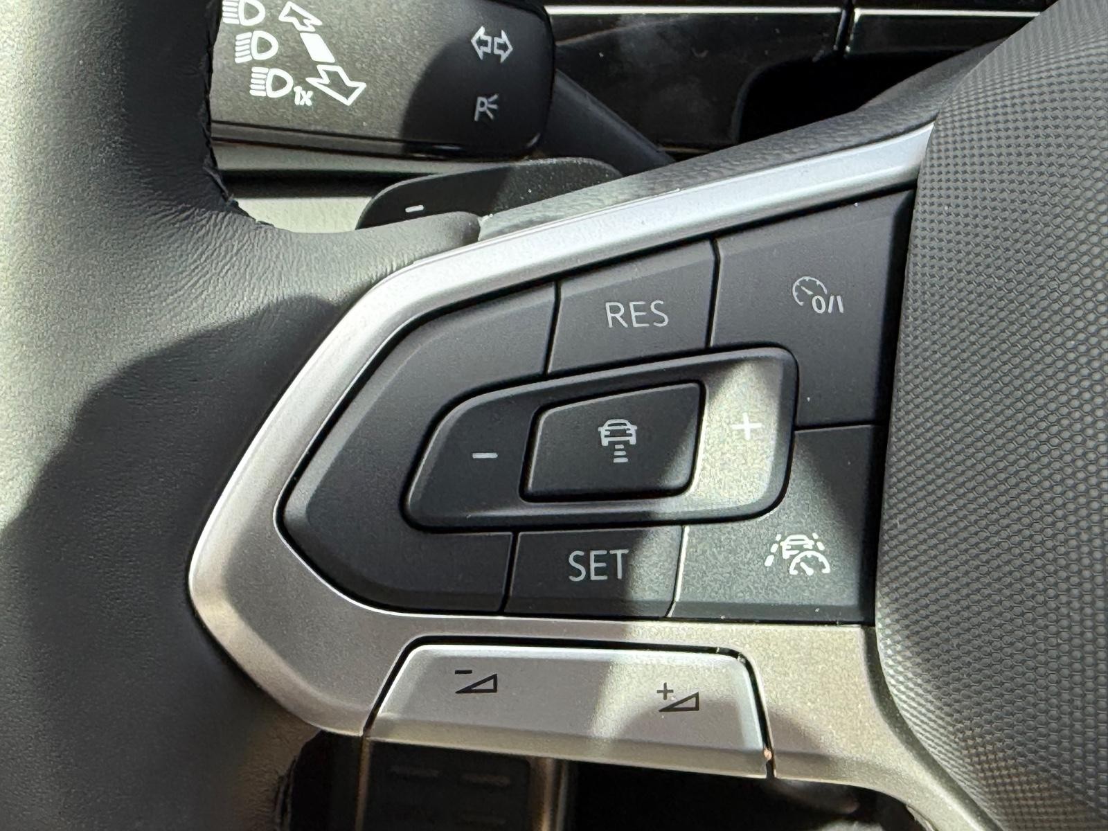 Volkswagen Atlas Vehicle Image 12