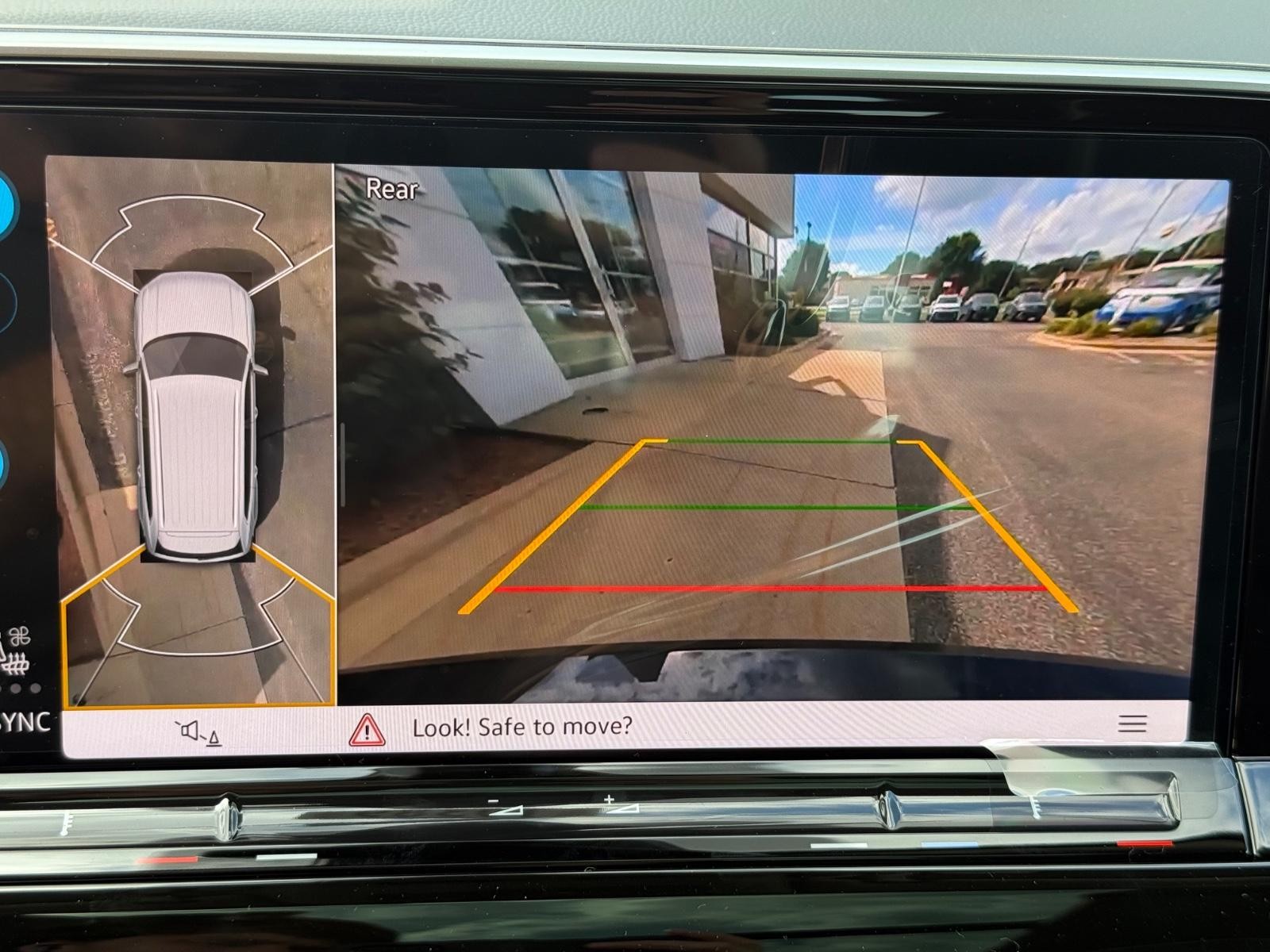 Volkswagen Atlas Vehicle Image 14