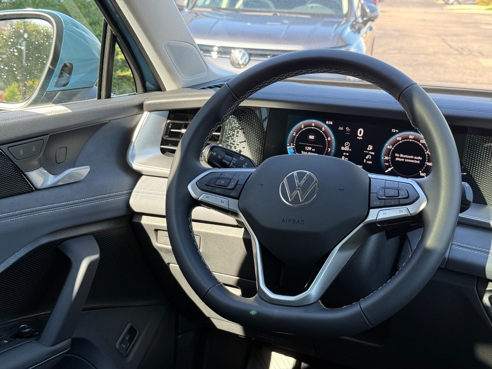 Volkswagen Tiguan Vehicle Image 08