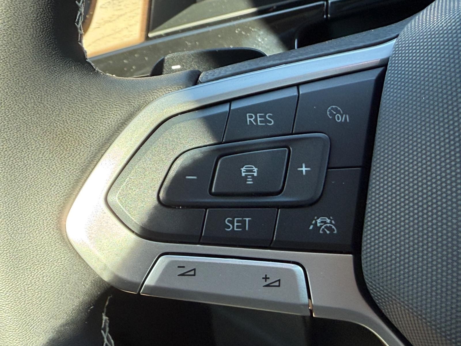Volkswagen Atlas Vehicle Image 12