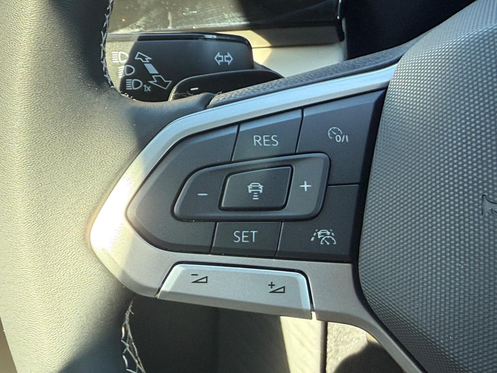 Volkswagen Atlas Vehicle Image 12