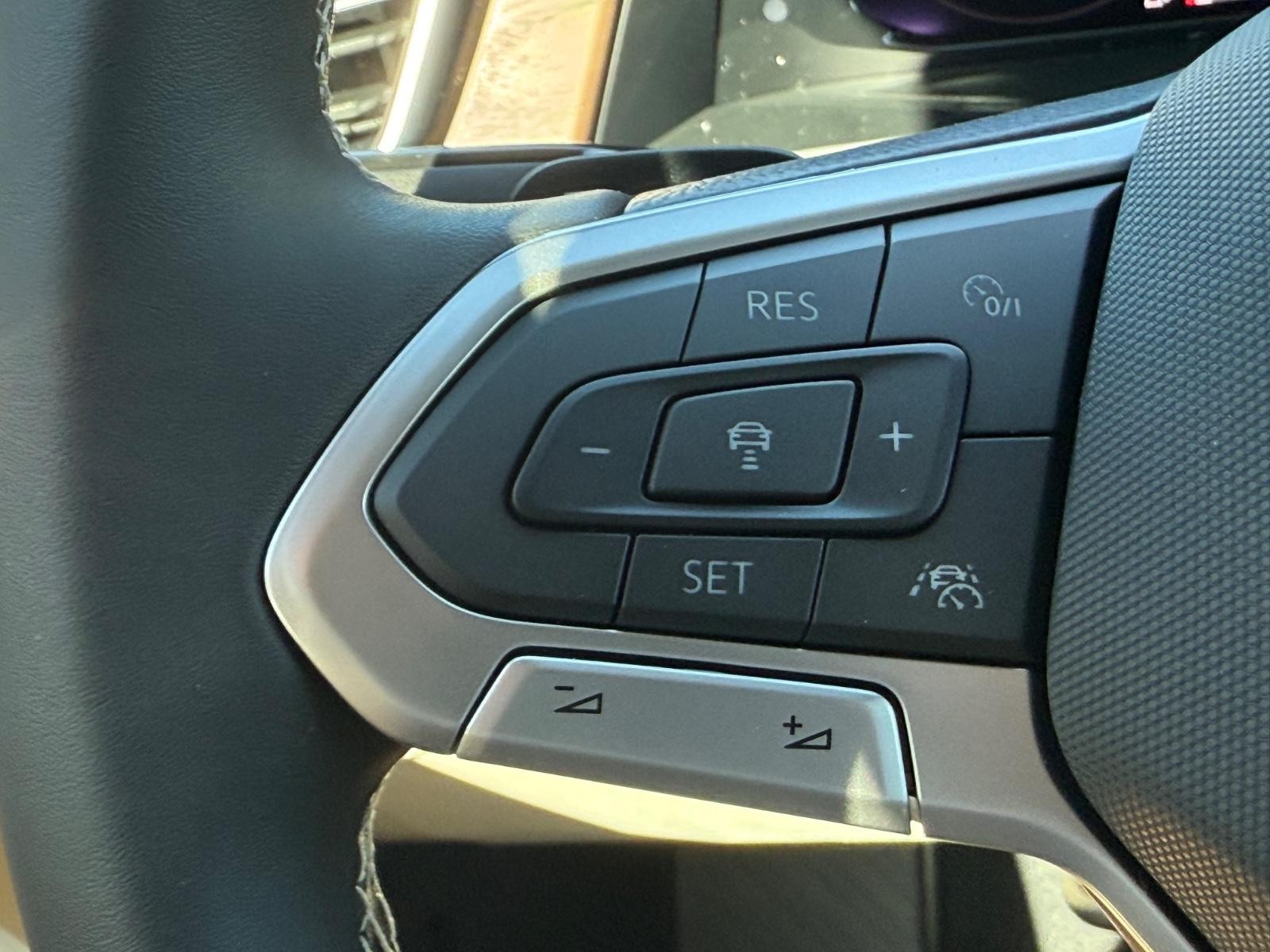 Volkswagen Atlas Vehicle Image 12