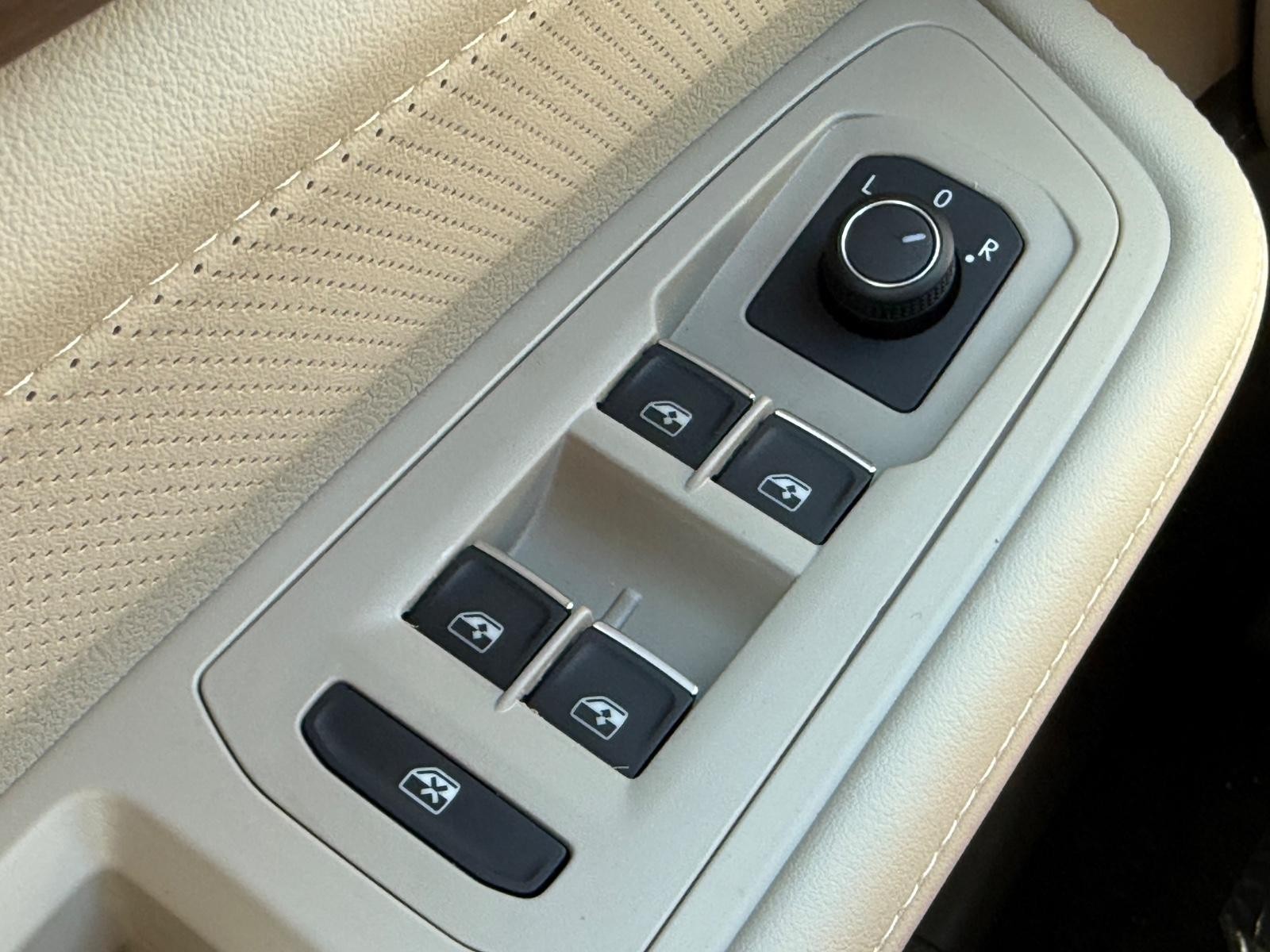 Volkswagen Atlas Vehicle Image 16