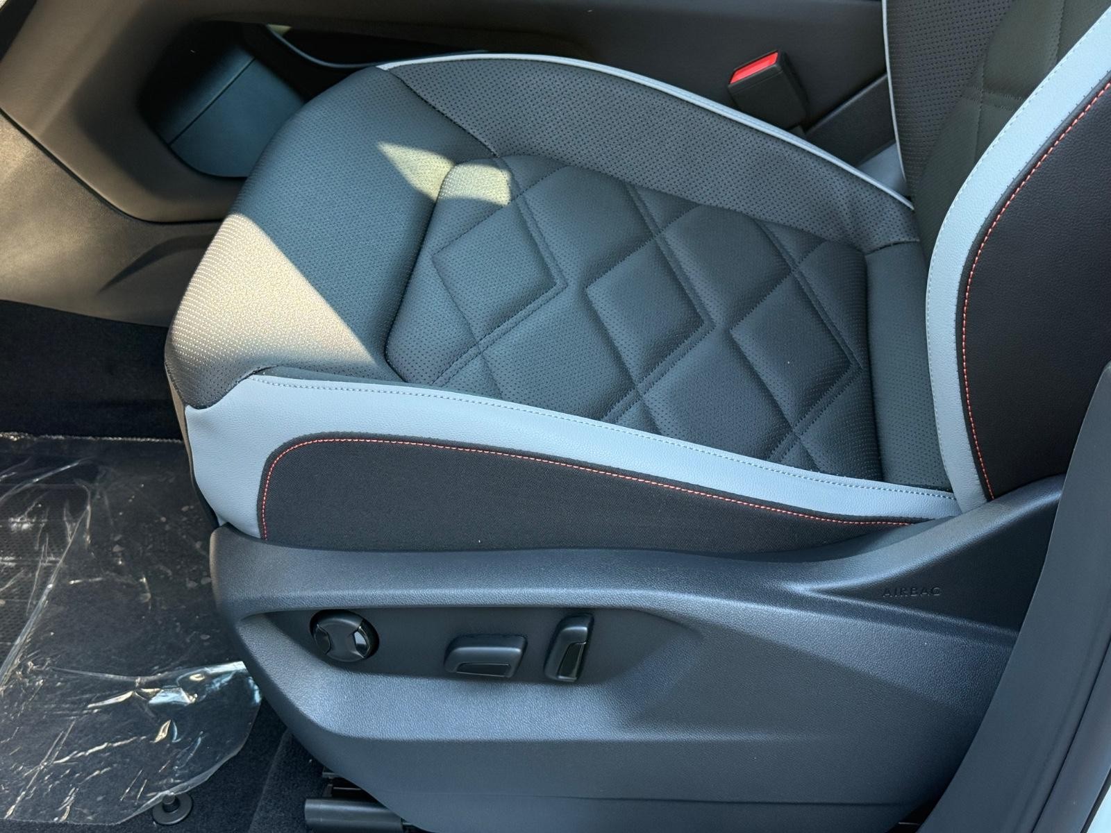 Volkswagen Atlas Vehicle Image 17