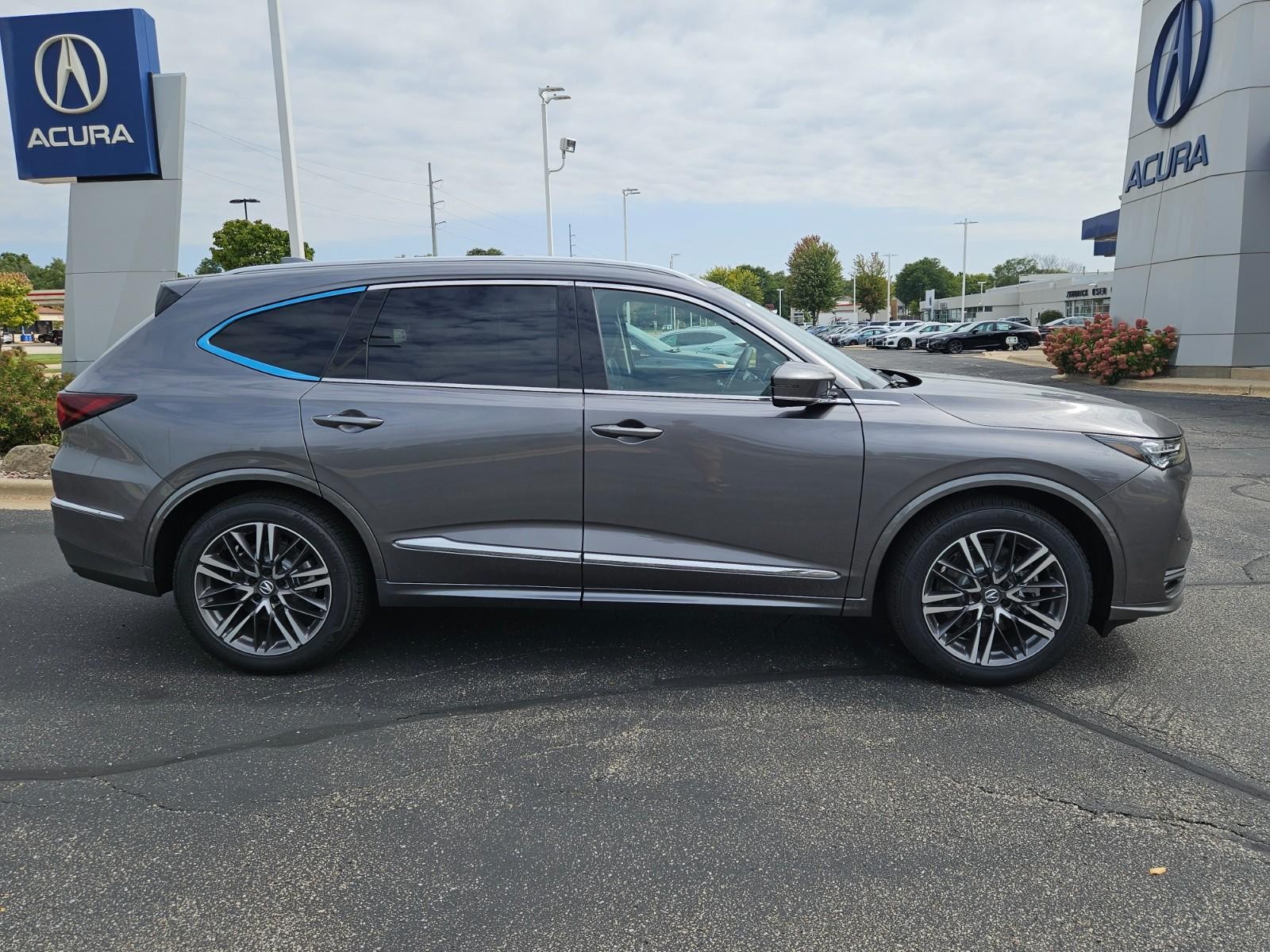 Acura MDX Vehicle Image 02