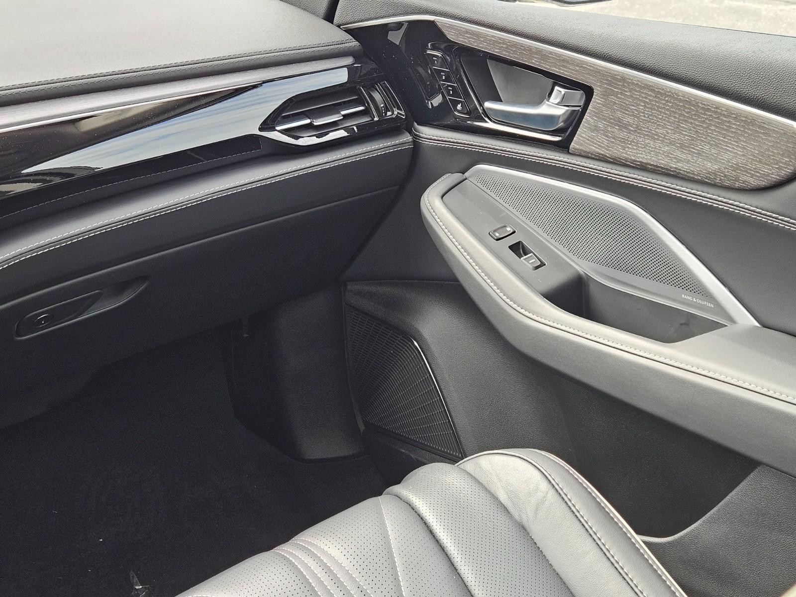 Acura MDX Vehicle Image 09
