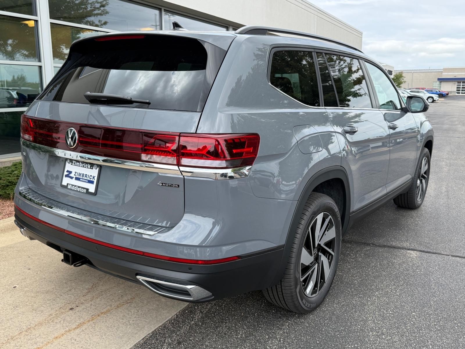 Volkswagen Atlas Vehicle Image 03